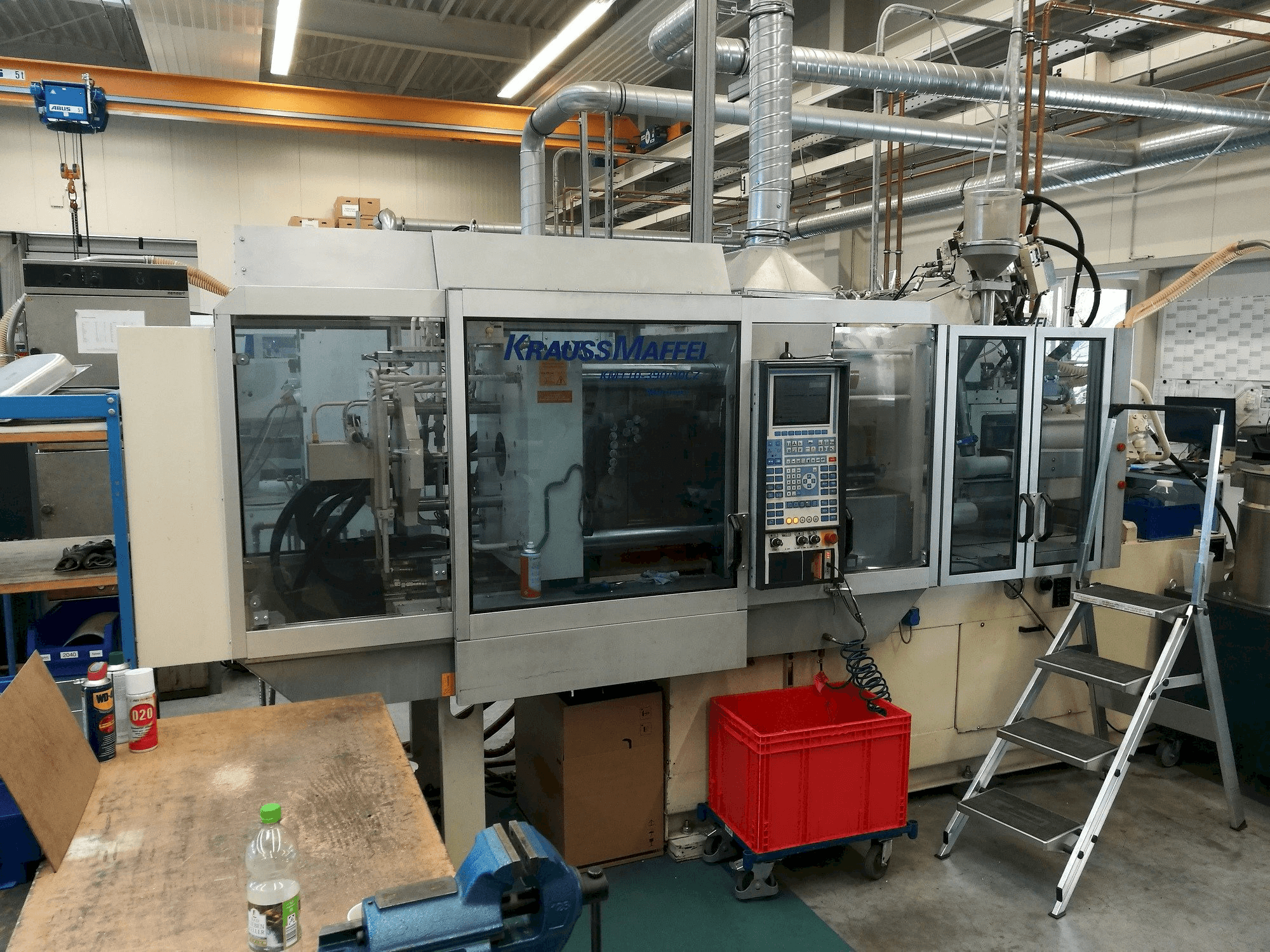 Mašīnas Krauss Maffei 110-390/90 CZ pretskats