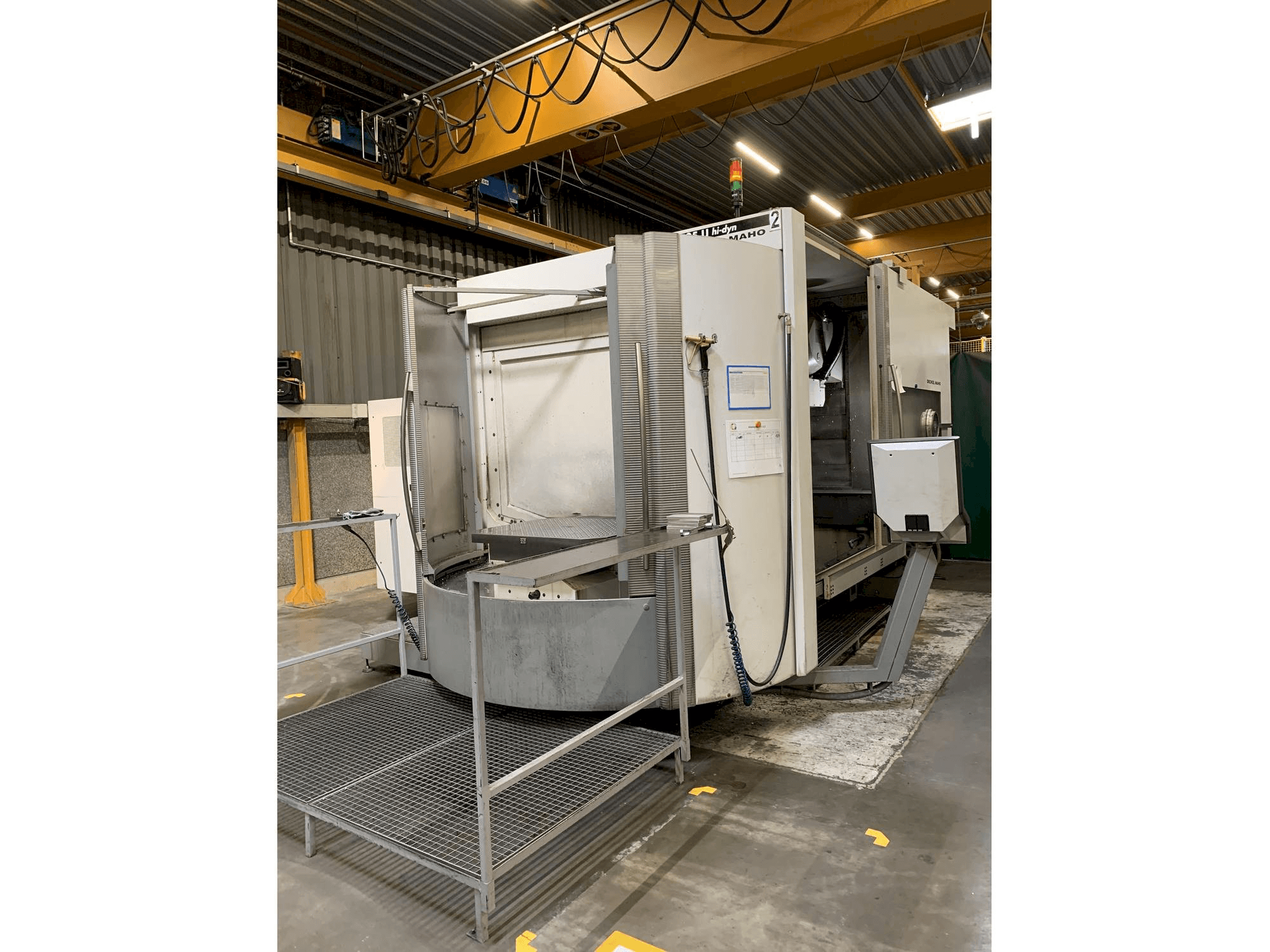 Mašīnas DECKEL MAHO DMC 125 U hi-dyn pretskats