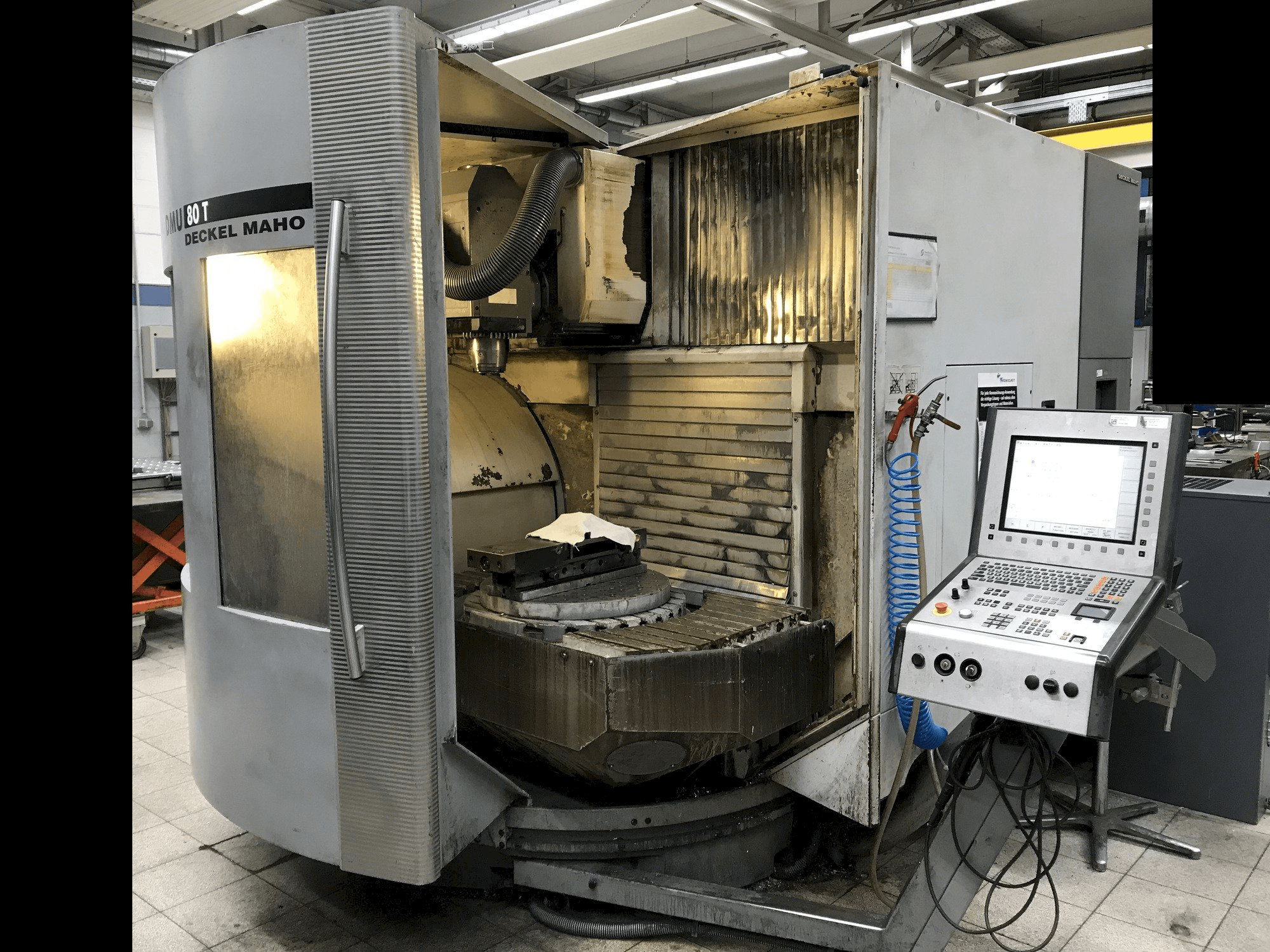 Mašīnas DECKEL MAHO DMU 80 T pretskats