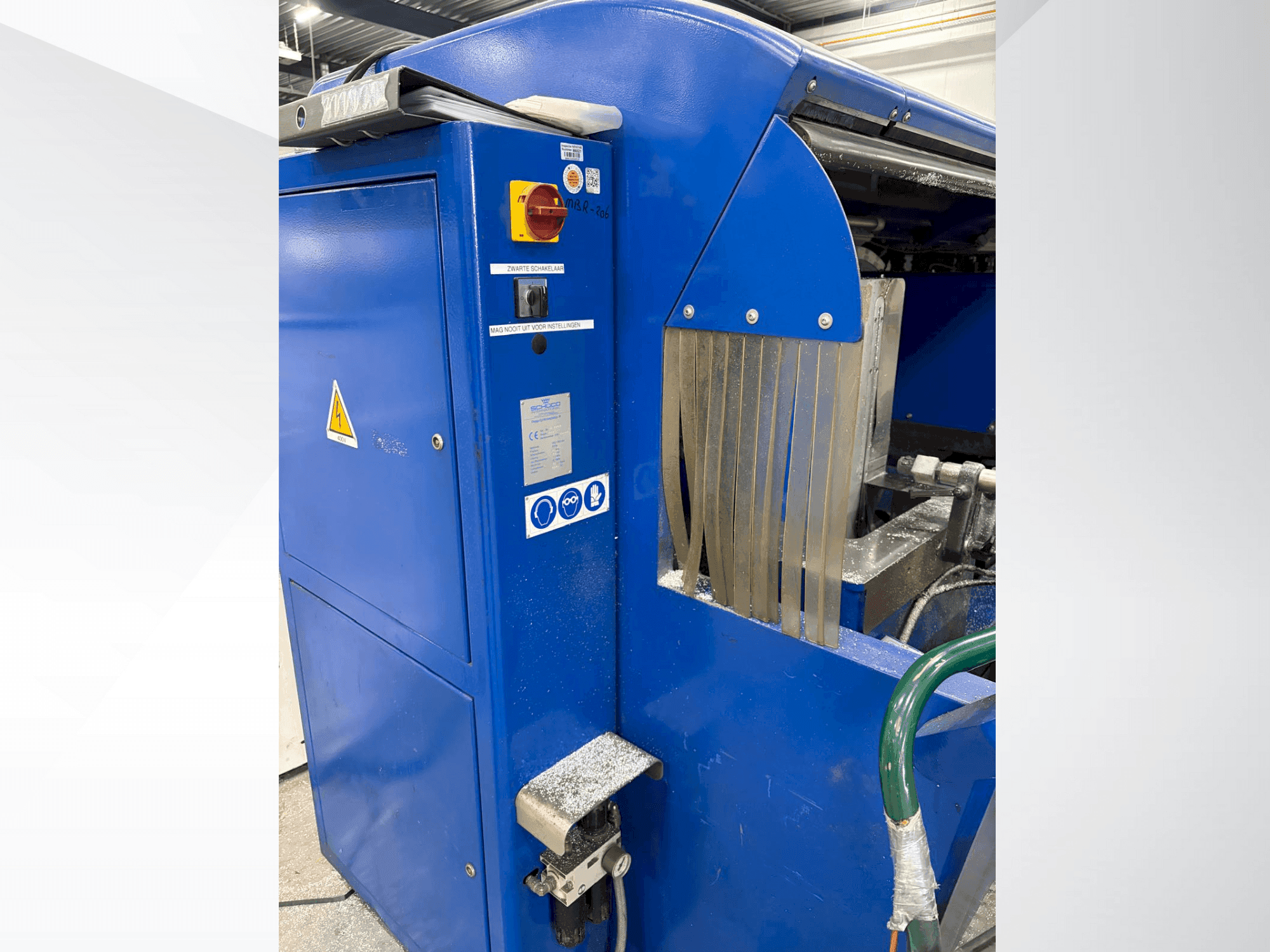 Mašīnas SCHÜCO B 50 S pretskats