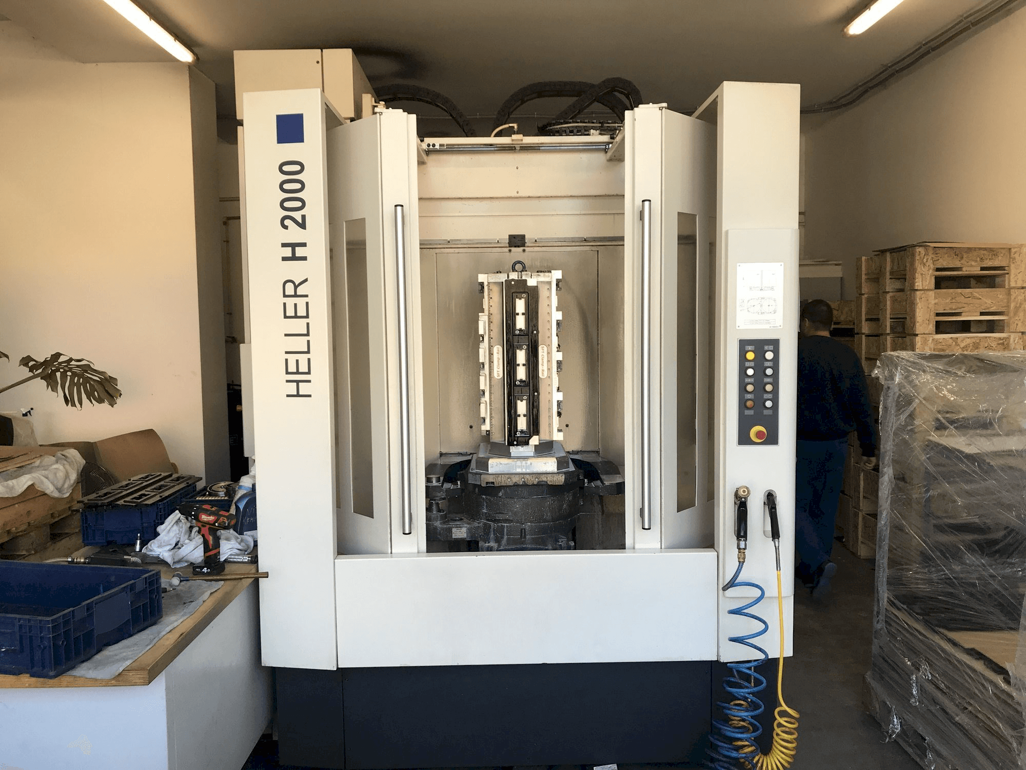 Mašīnas HELLER H2000 pretskats