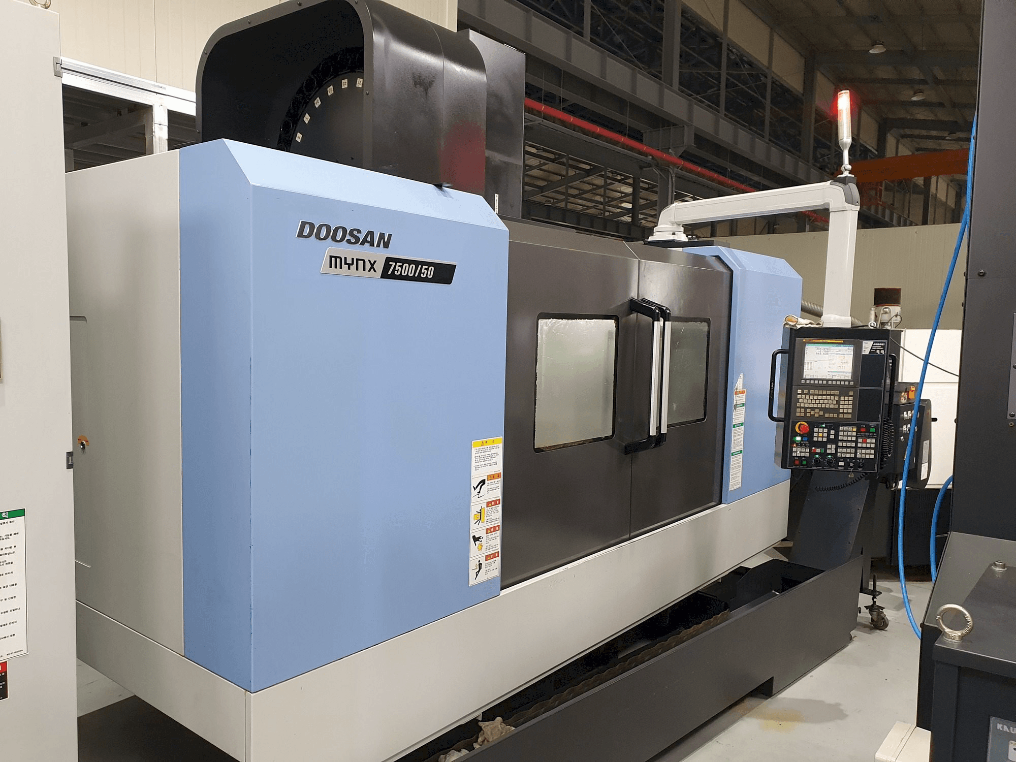 Mašīnas Doosan MYNX 7500/50 pretskats