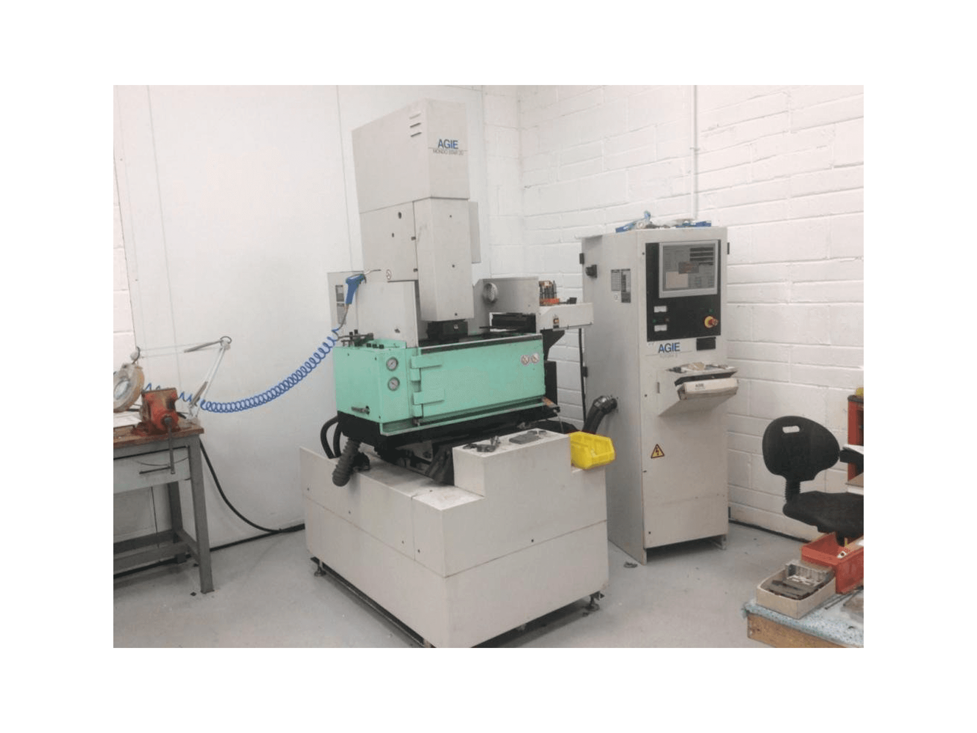 Mašīnas AGIE Mondo 20 Star pretskats