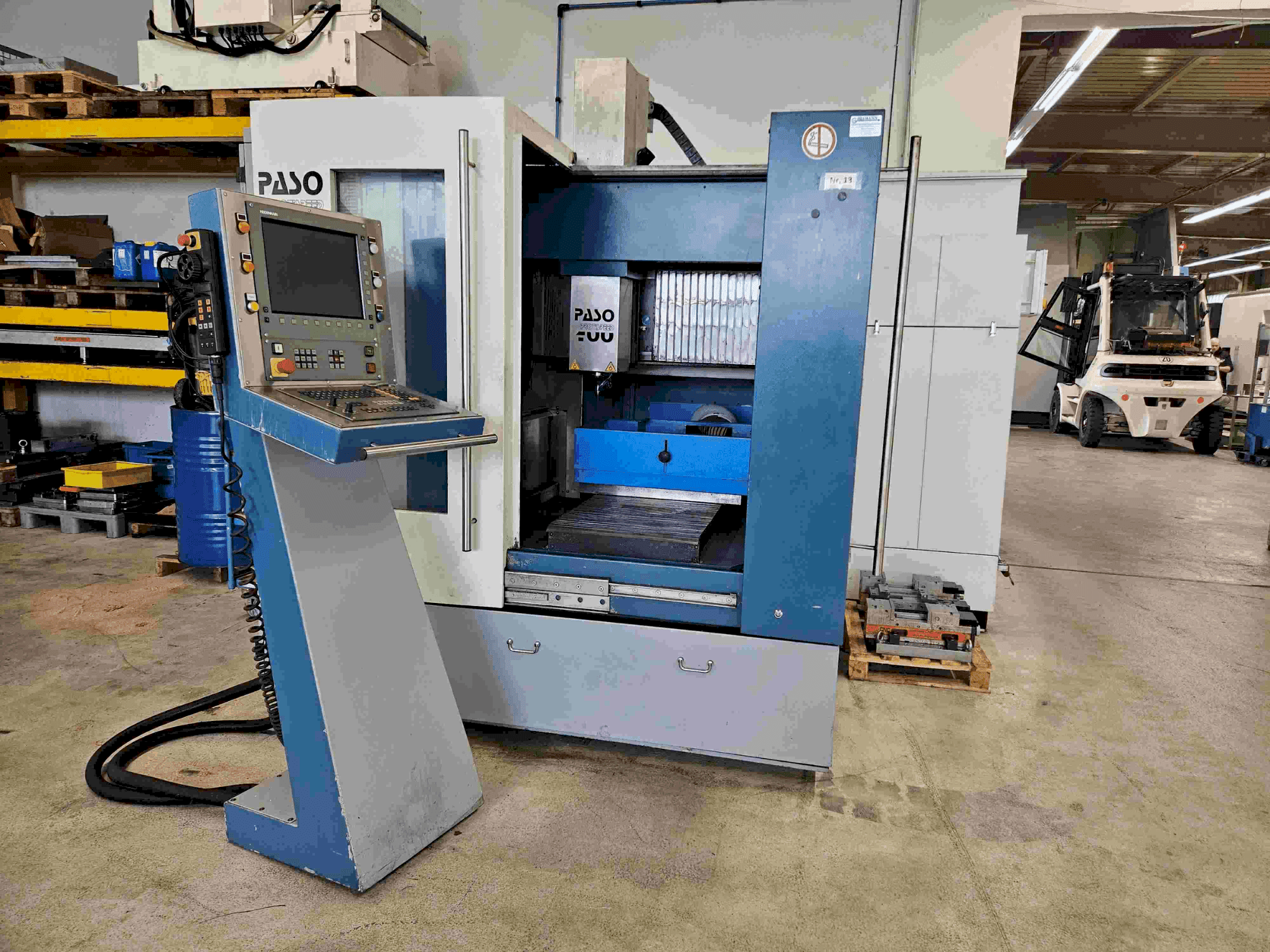 Mašīnas PASO PS400 (2004) pretskats