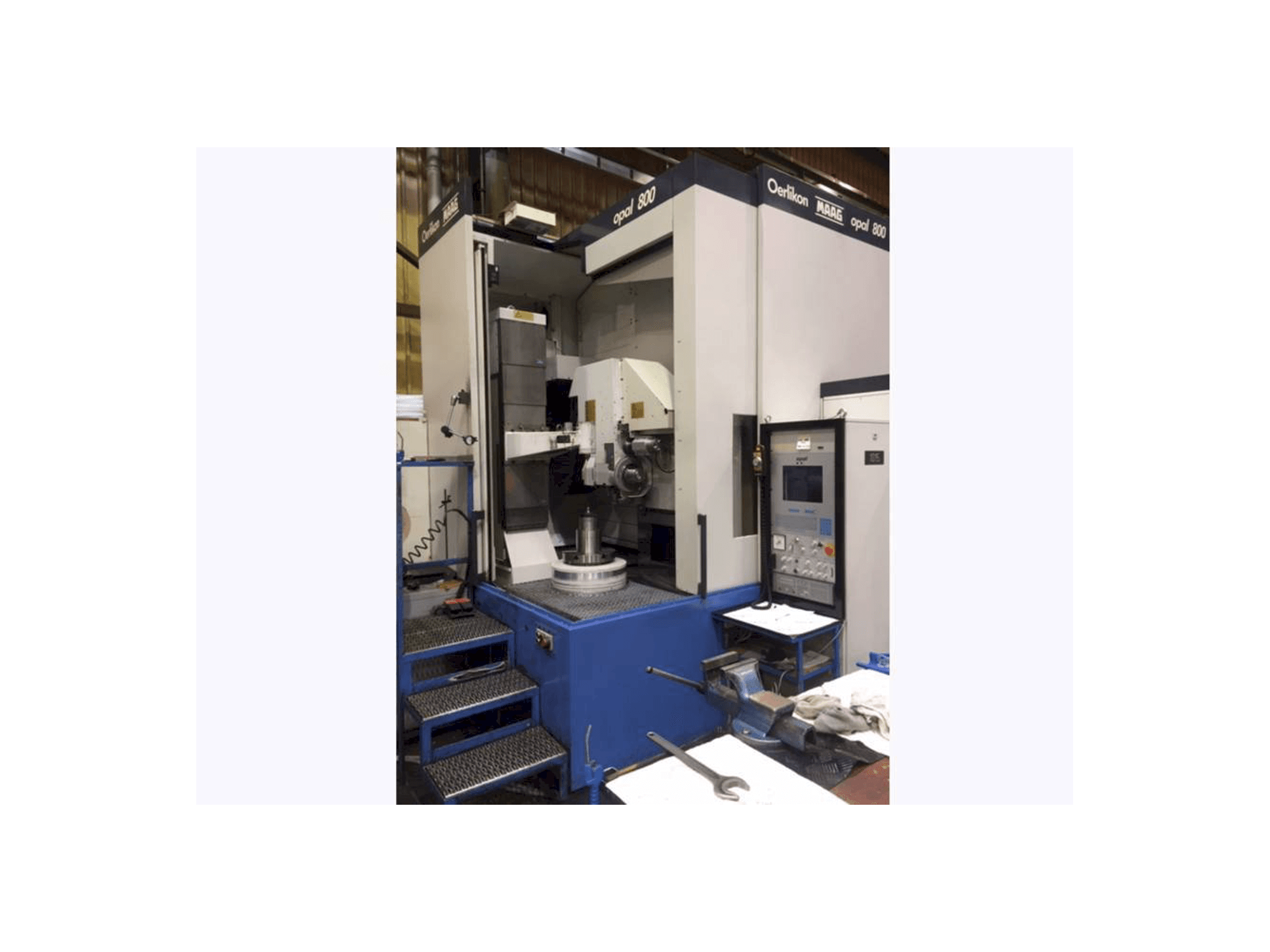 Mašīnas Oerlikon MAAG OPAL 800 pretskats