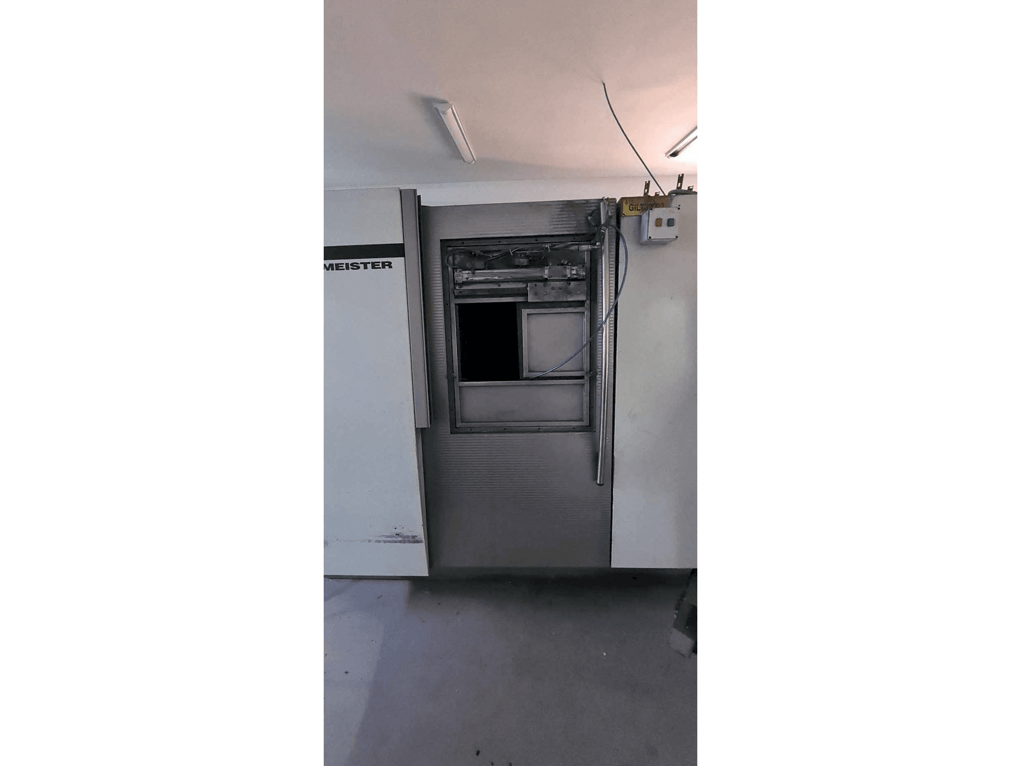 Mašīnas Gildemeister TWIN 32 pretskats