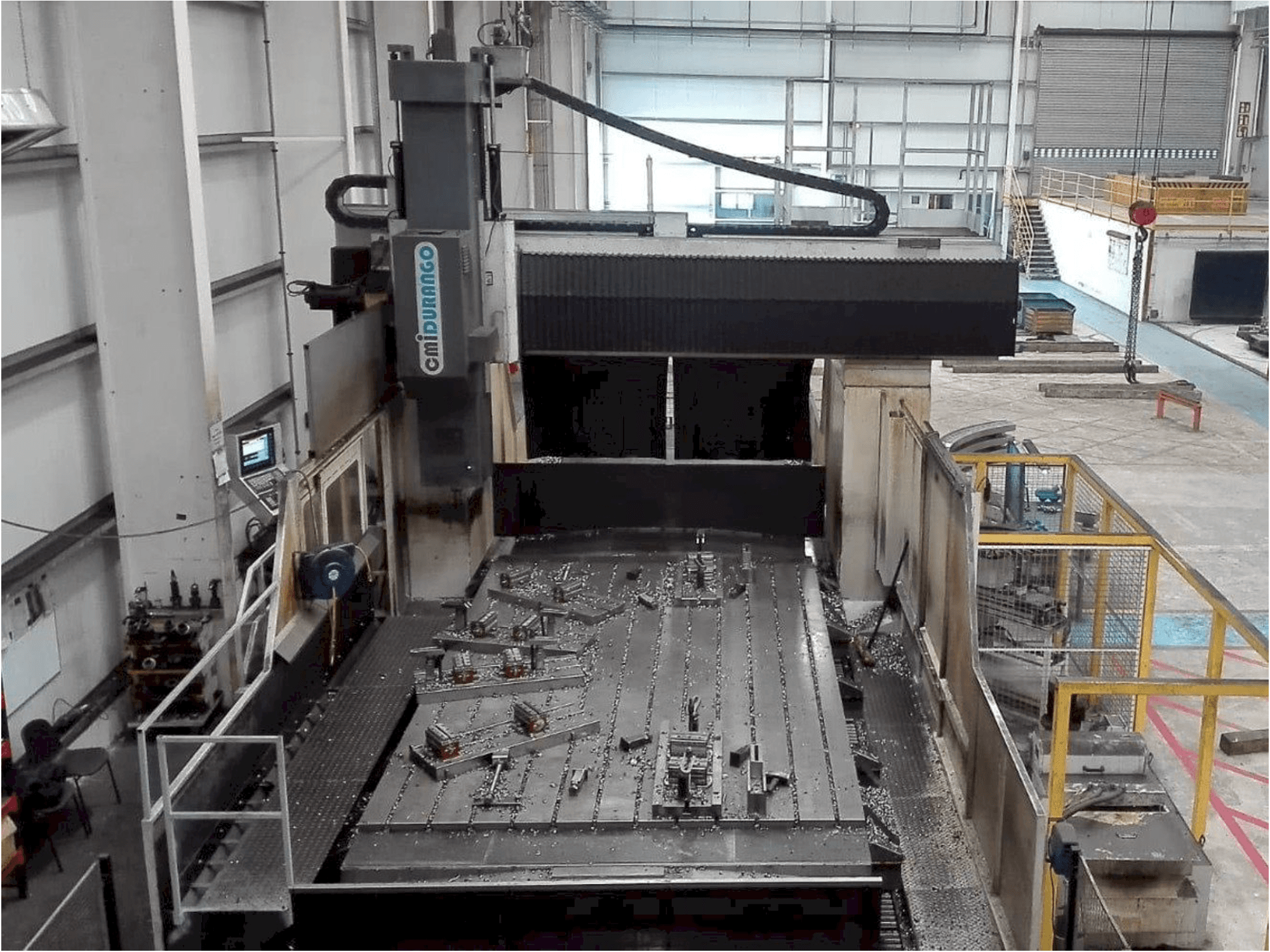 Mašīnas cmiDURANGO FPF310-5000 pretskats