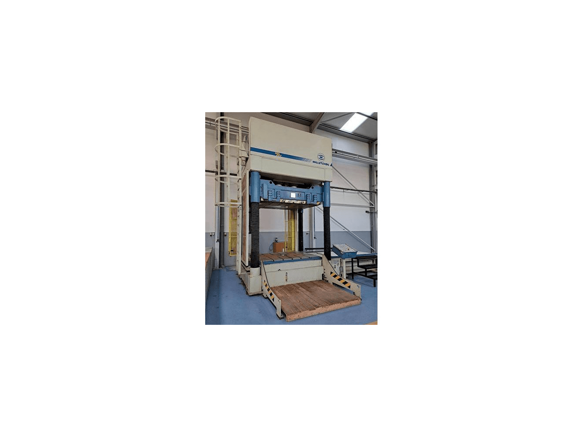 Mašīnas MILLUTENSIL Mil 203 kreisās malas skats