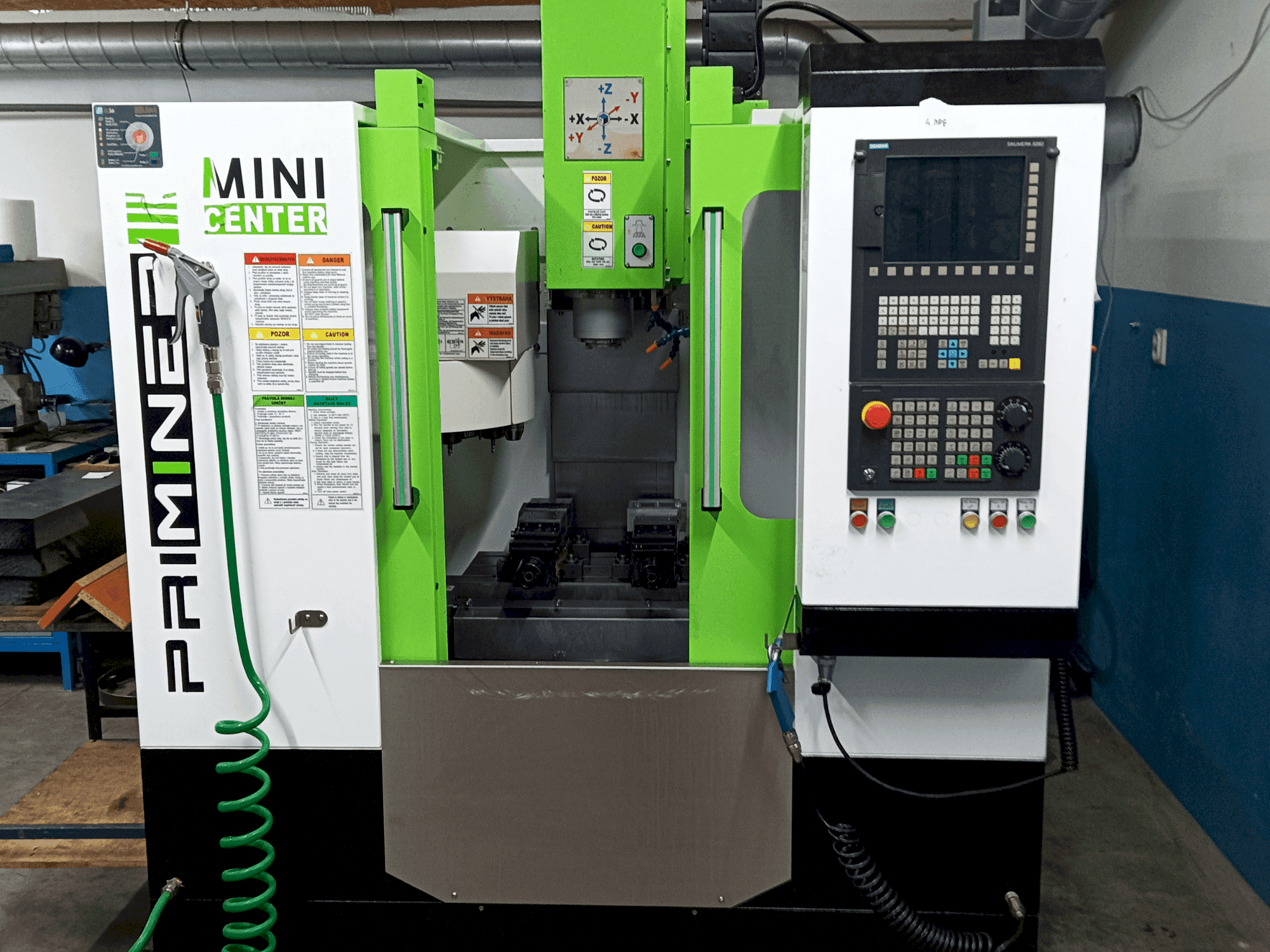 Mašīnas Priminer MINI pretskats