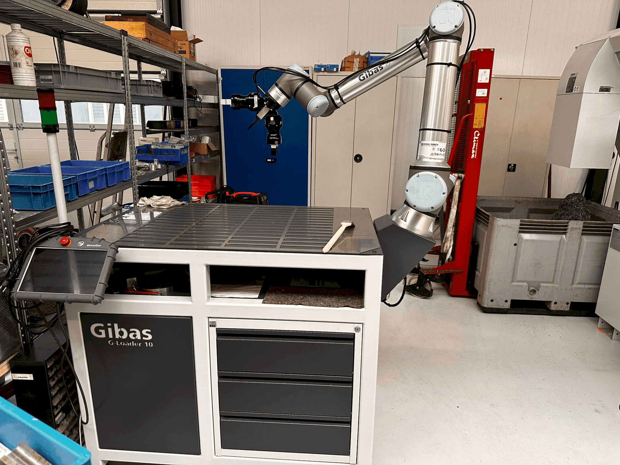 Mašīnas Universal Robots UR10e-Serie pretskats