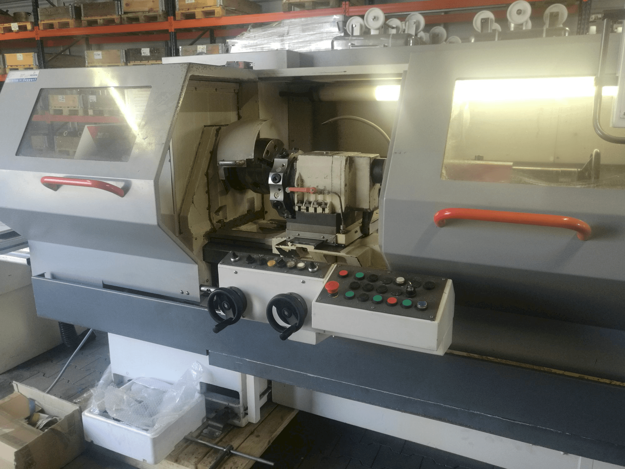 Mašīnas KOVOSVIT MAS MT 54 CNC pretskats