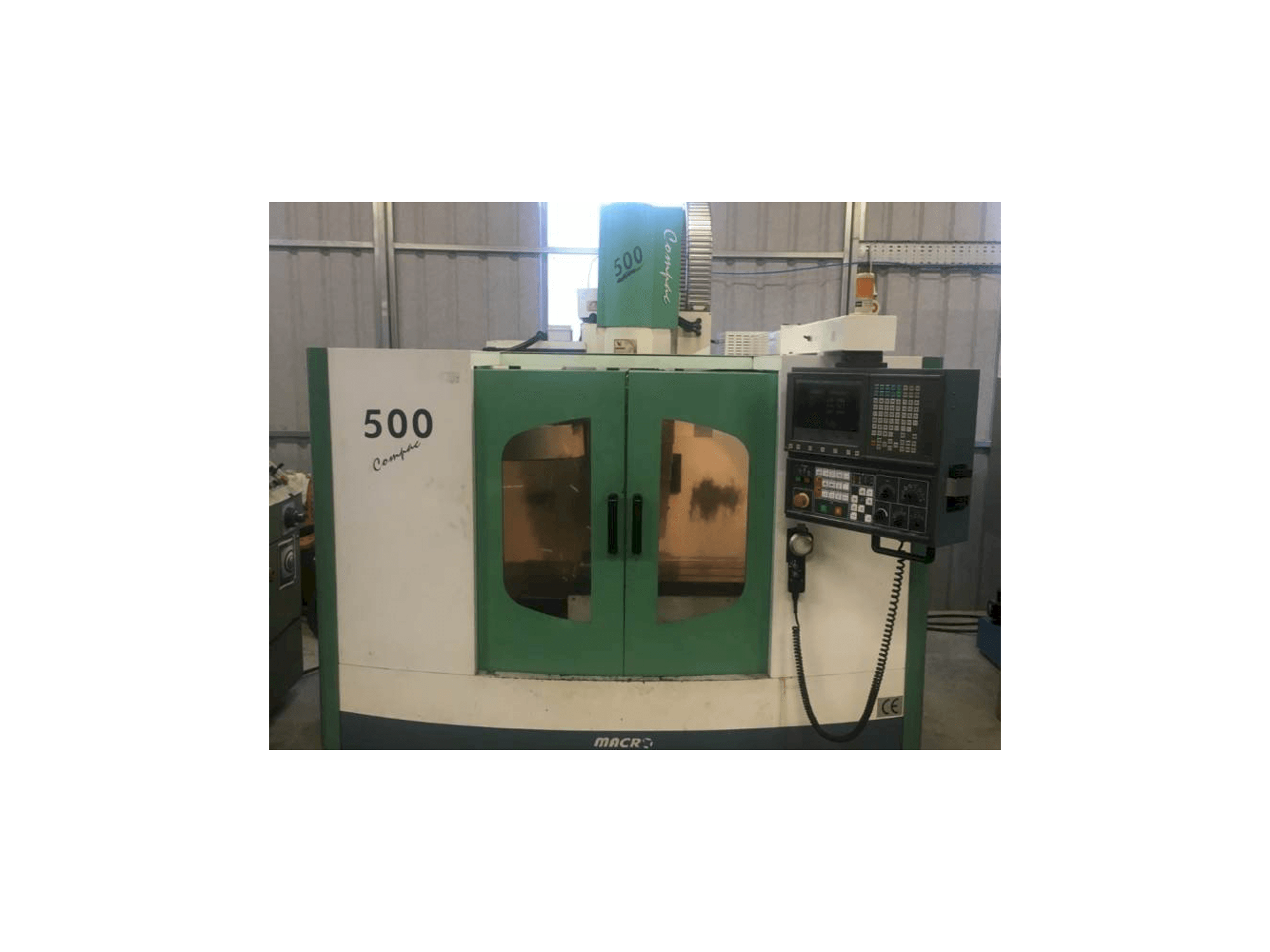 Mašīnas Macro Micro Tech Compac 500 pretskats