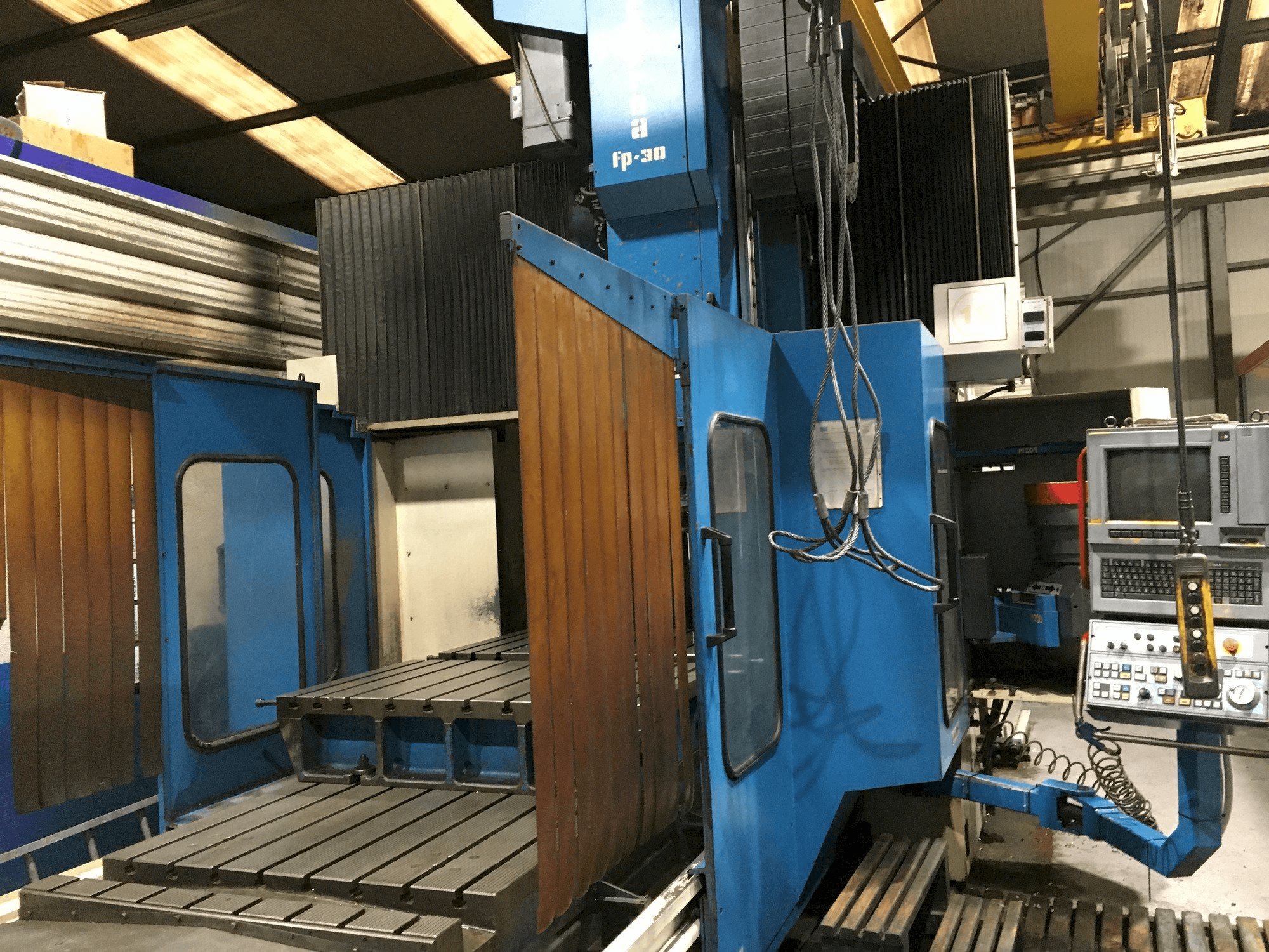 Mašīnas Correa FP 30/30 pretskats