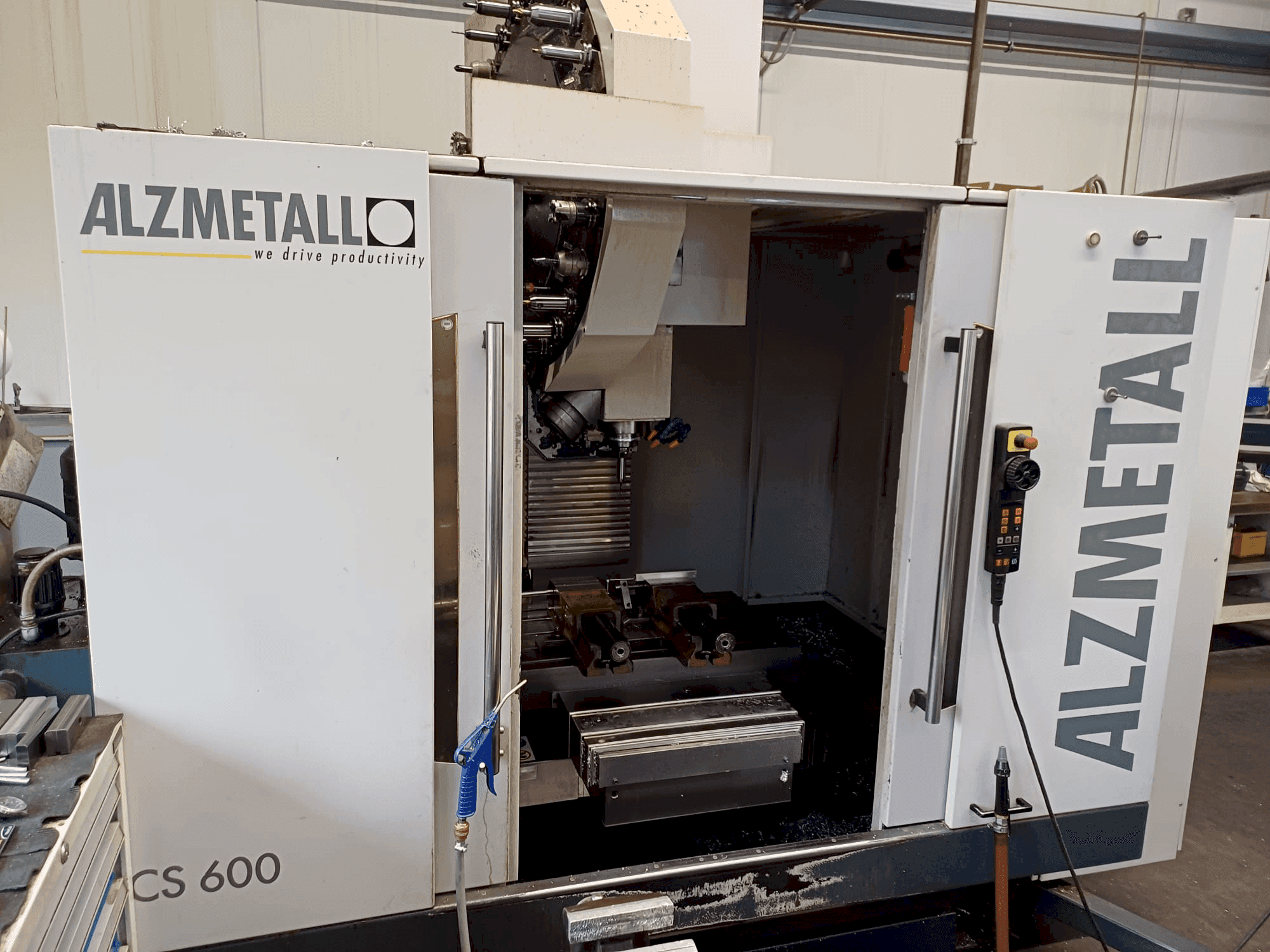 Mašīnas Alzmetall CS 600/3 pretskats
