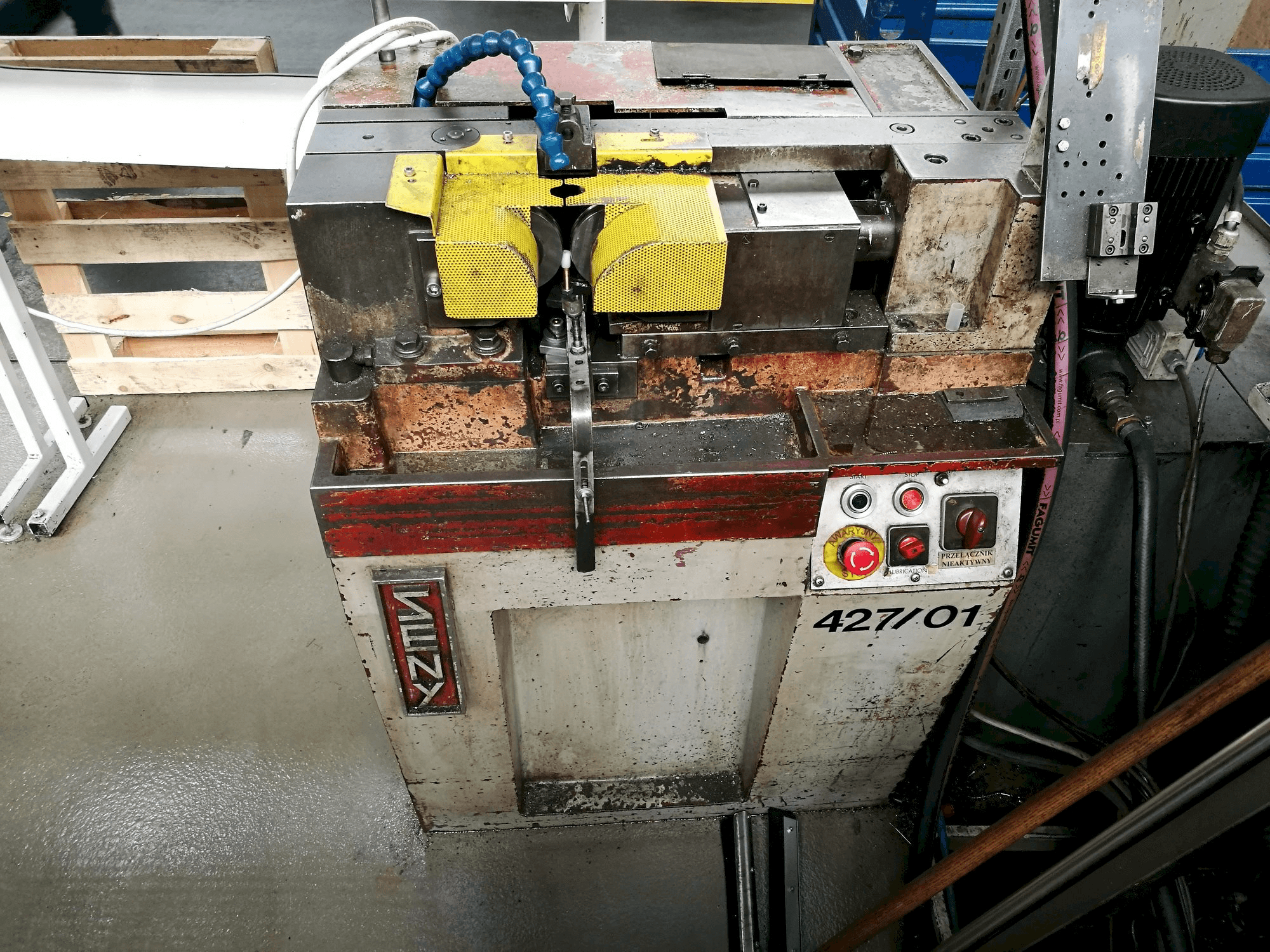 Mašīnas SENY D30E pretskats