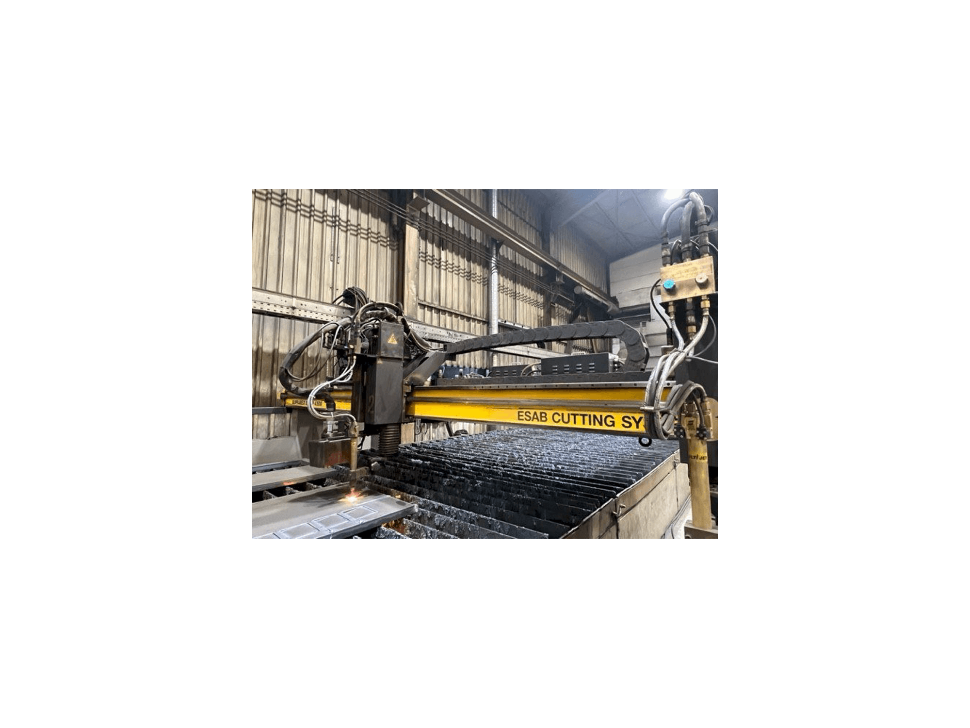 Mašīnas ESAB SXE-P14500 SUPRAREX pretskats