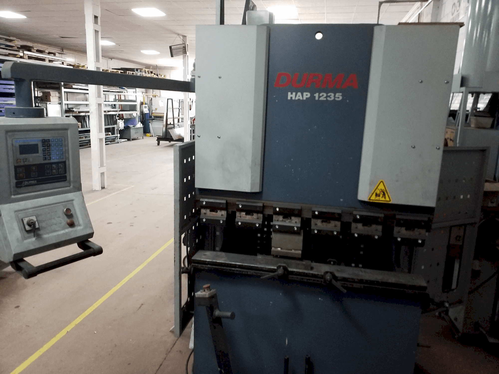 Mašīnas Durma HAP-1235 pretskats
