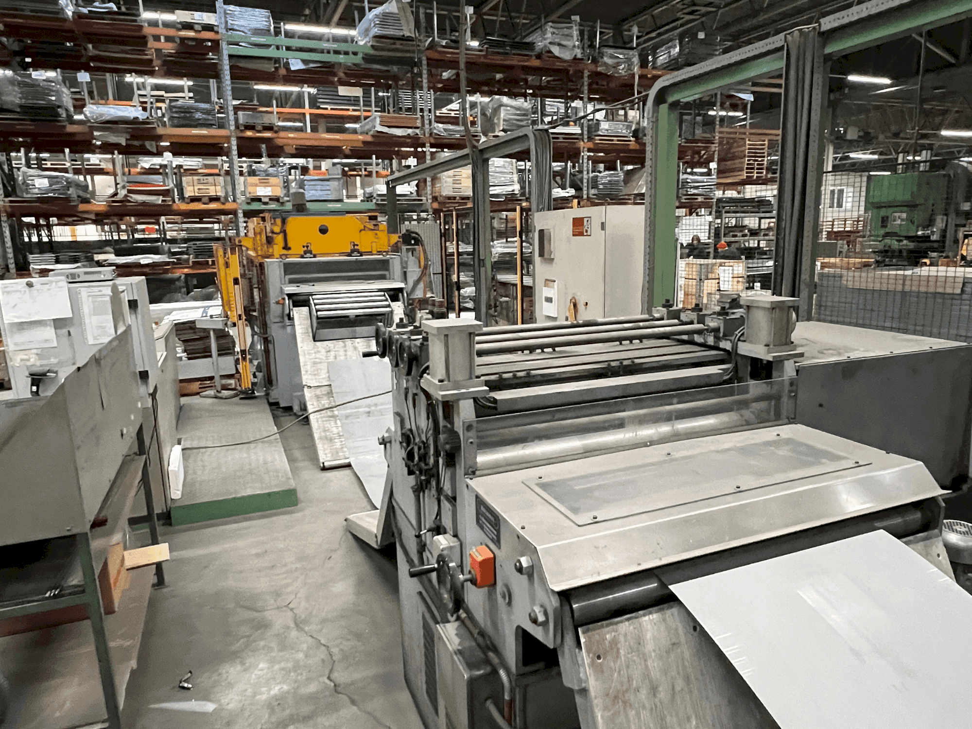 Mašīnas MECASTEEL Coil Press Feeding Line pretskats