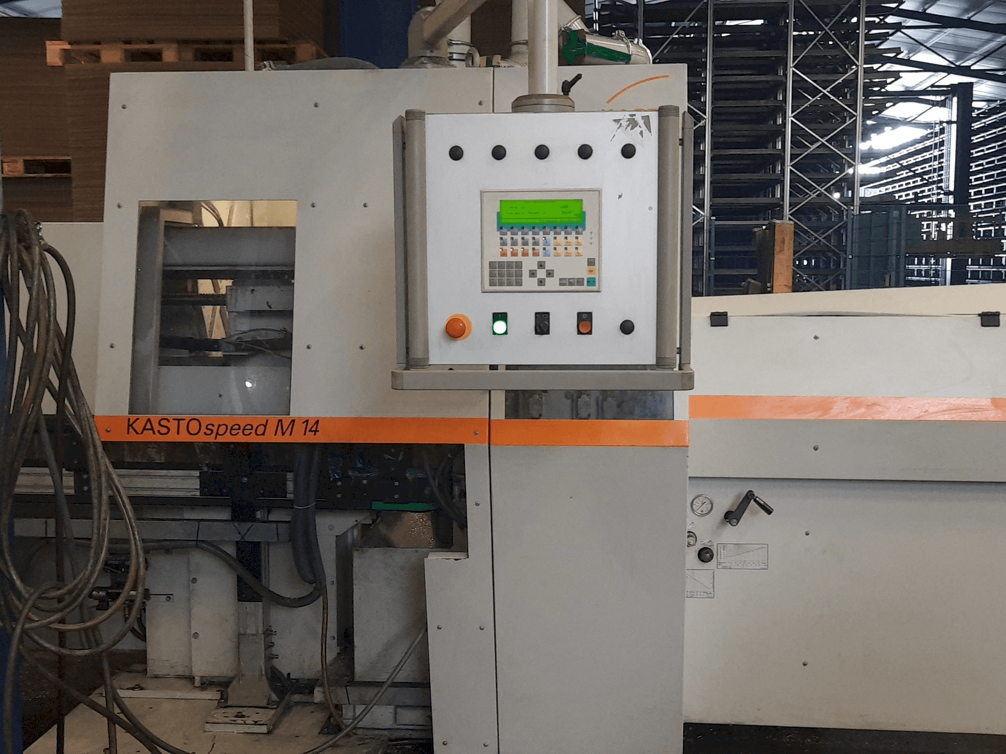 Mašīnas KASTO speed M14 pretskats