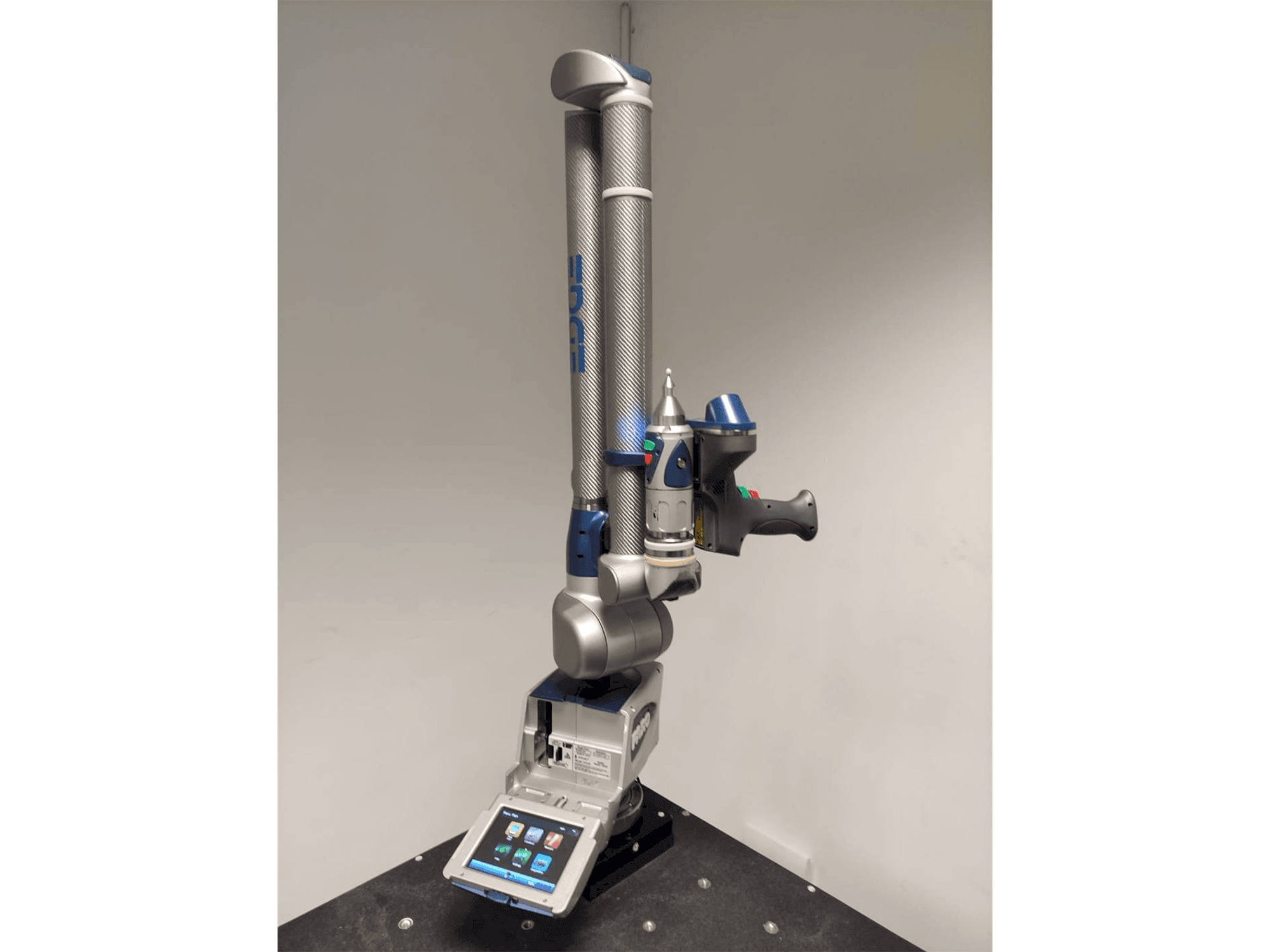 Mašīnas Faro Edge ScanArm 2.7 pretskats