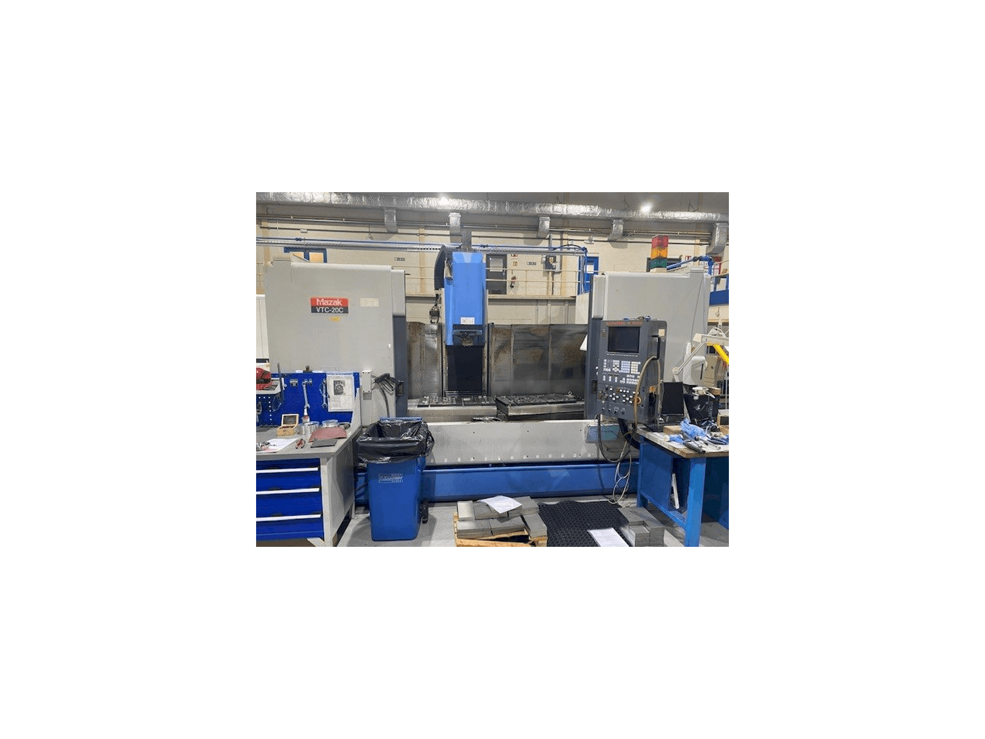 Mašīnas Mazak VTC-20C pretskats