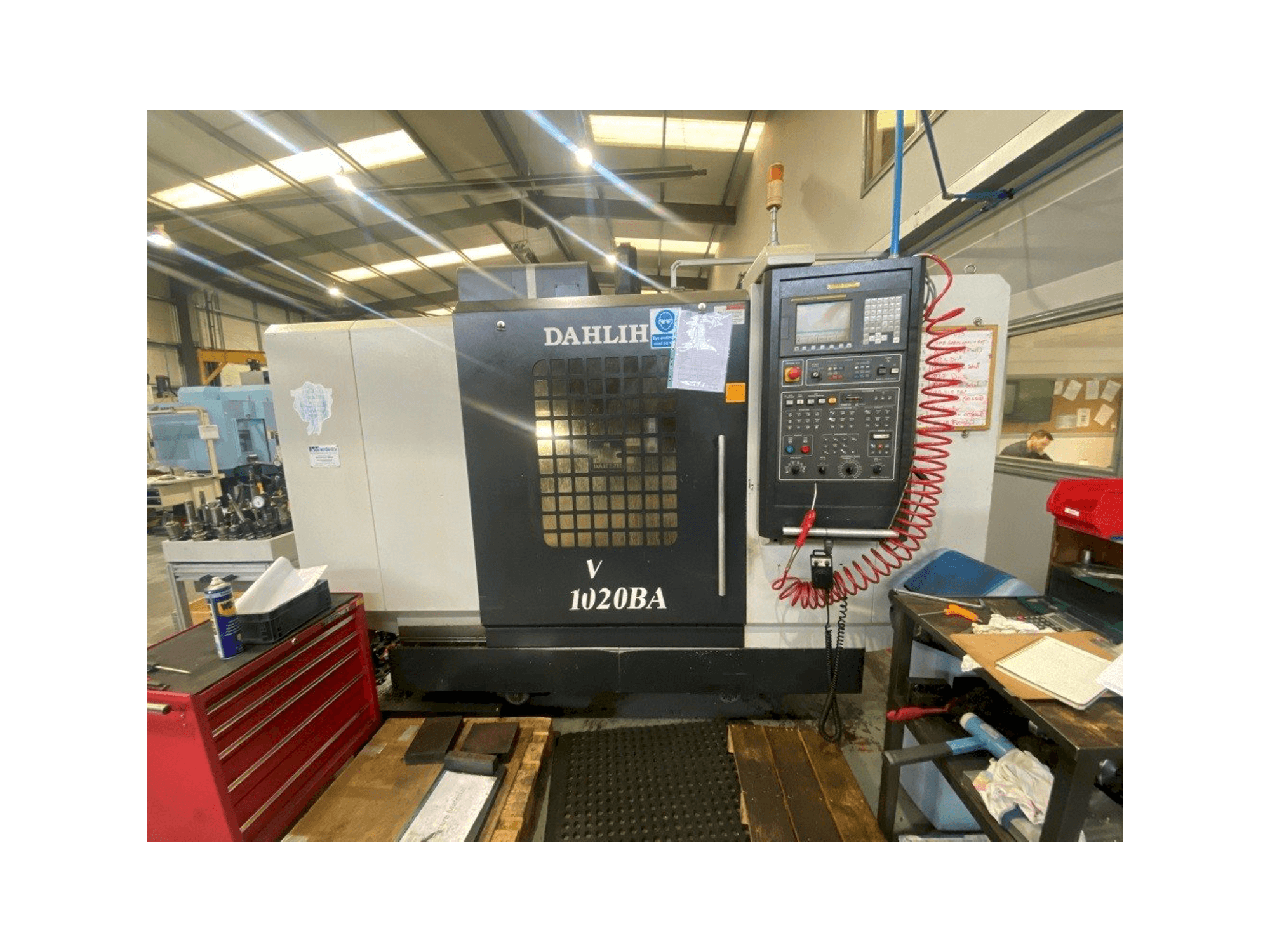 Mašīnas DAH LIH MCV 1020 BA pretskats