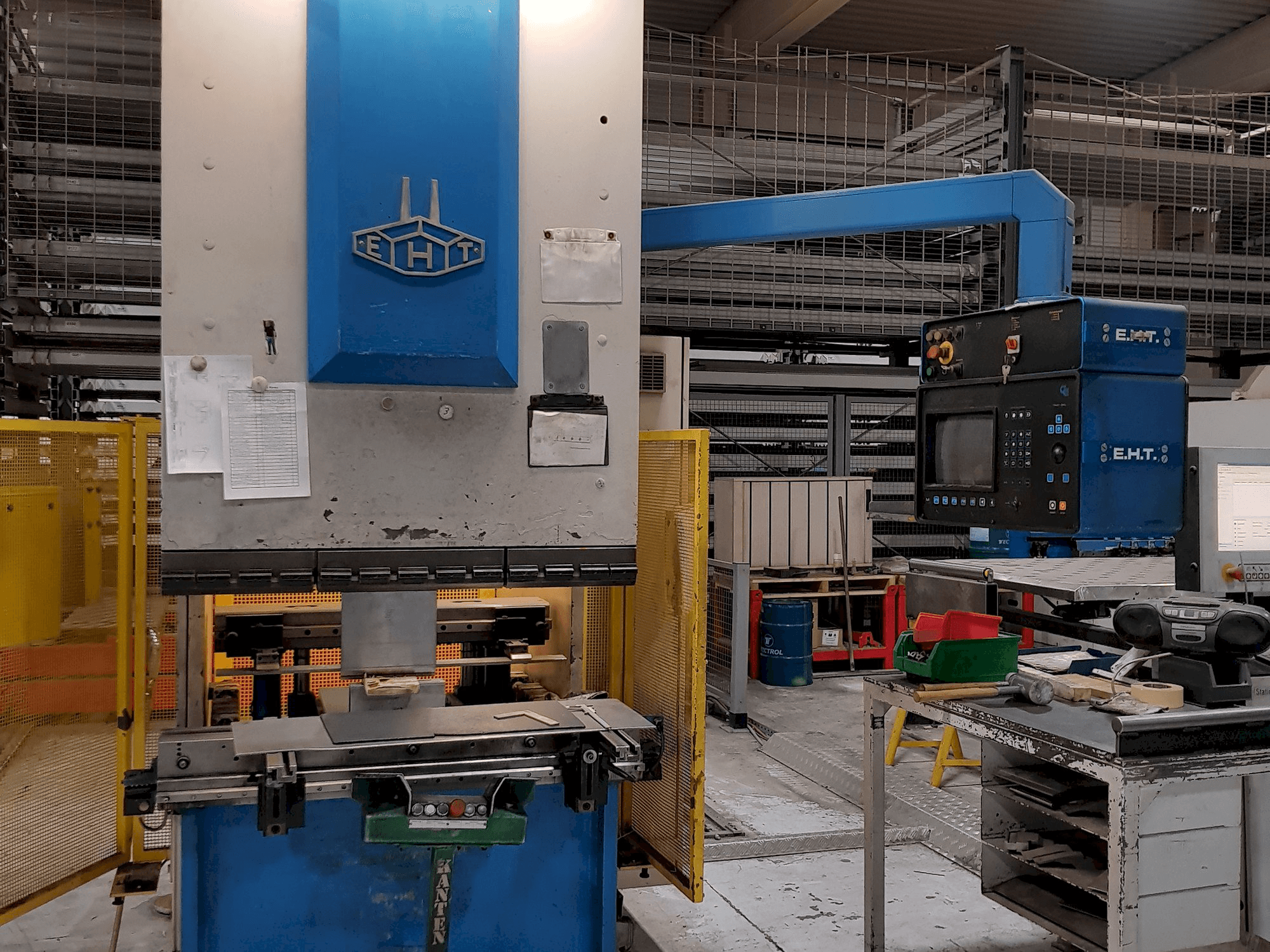 Mašīnas EHT EHP 5.5-12 pretskats