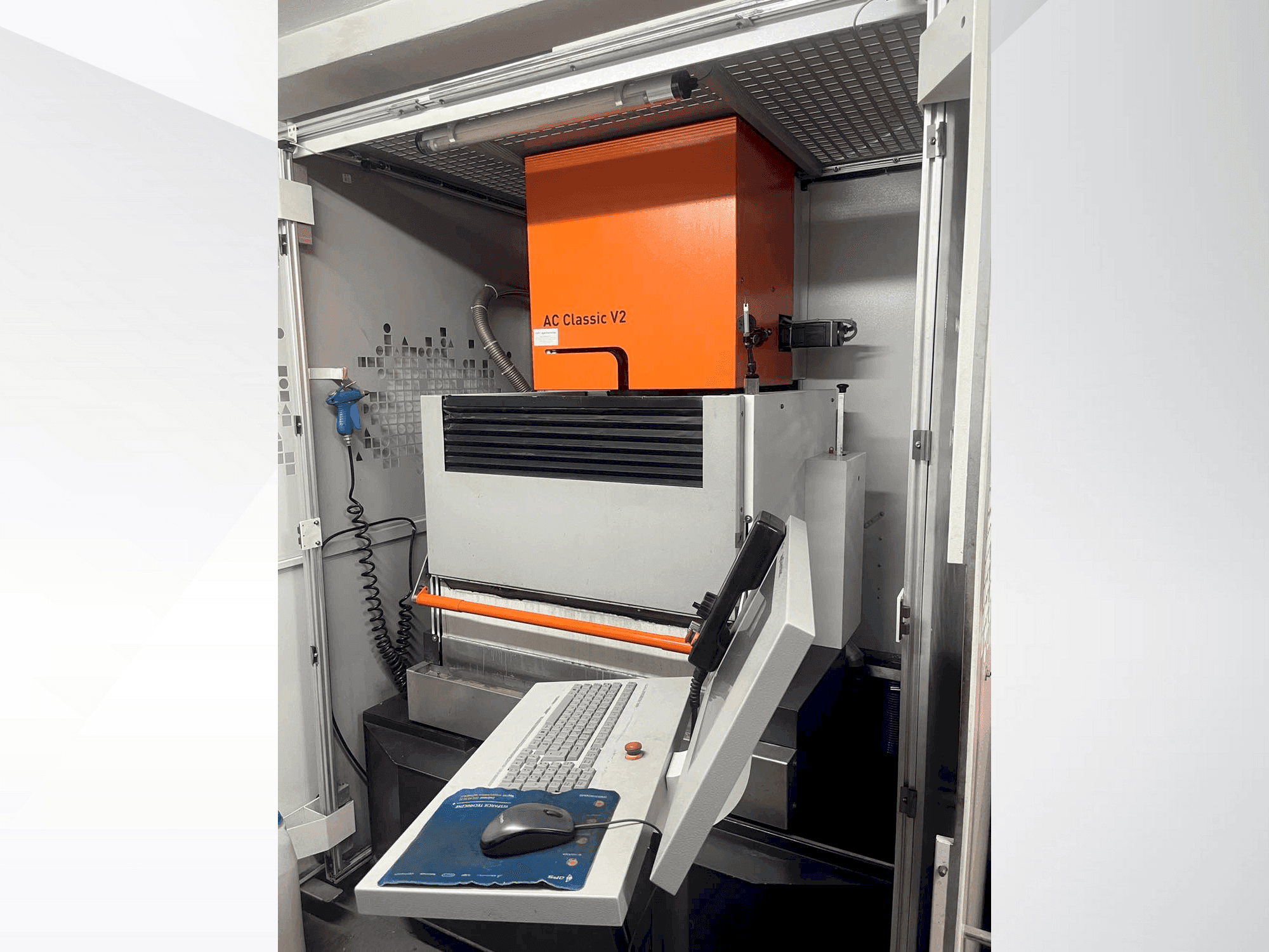 Mašīnas AgieCharmilles Classic V2 pretskats