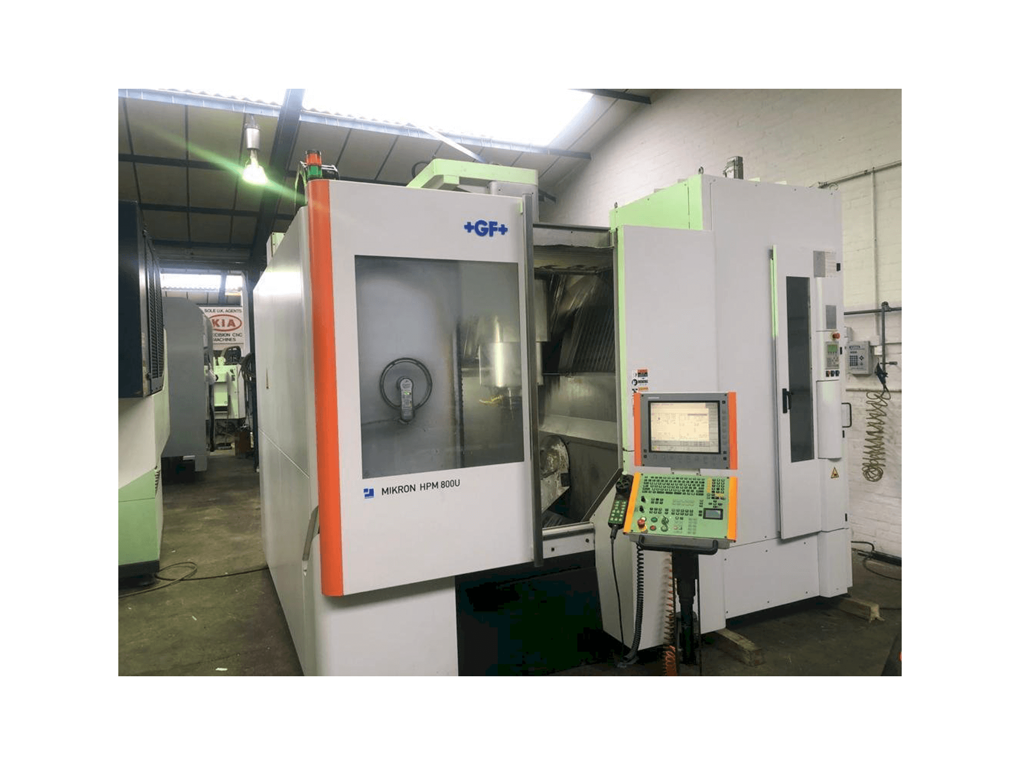 Mašīnas MIKRON HPM 800U pretskats