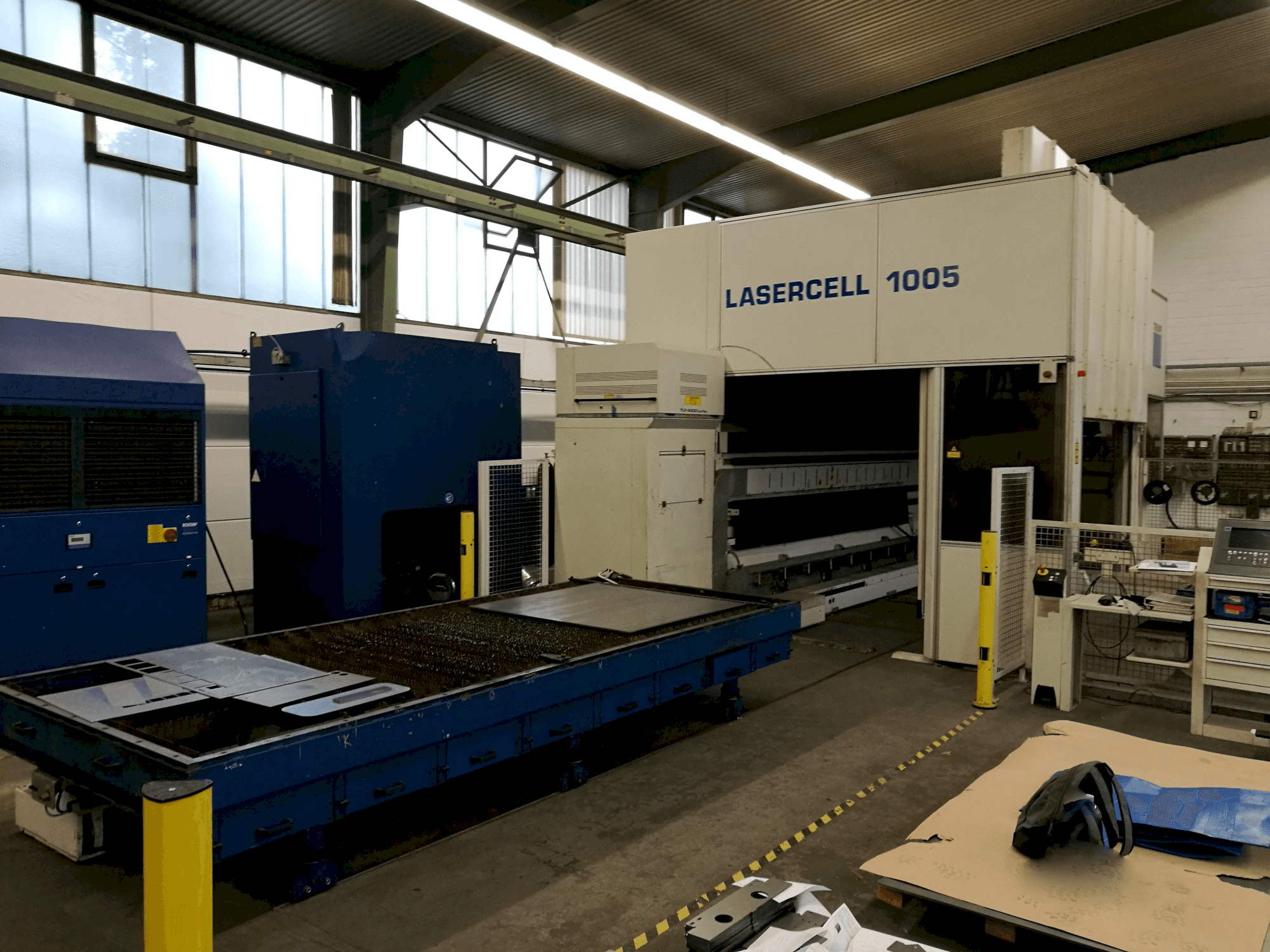 Mašīnas Trumpf Lasercell TLC 1005 skats no kreisās puses