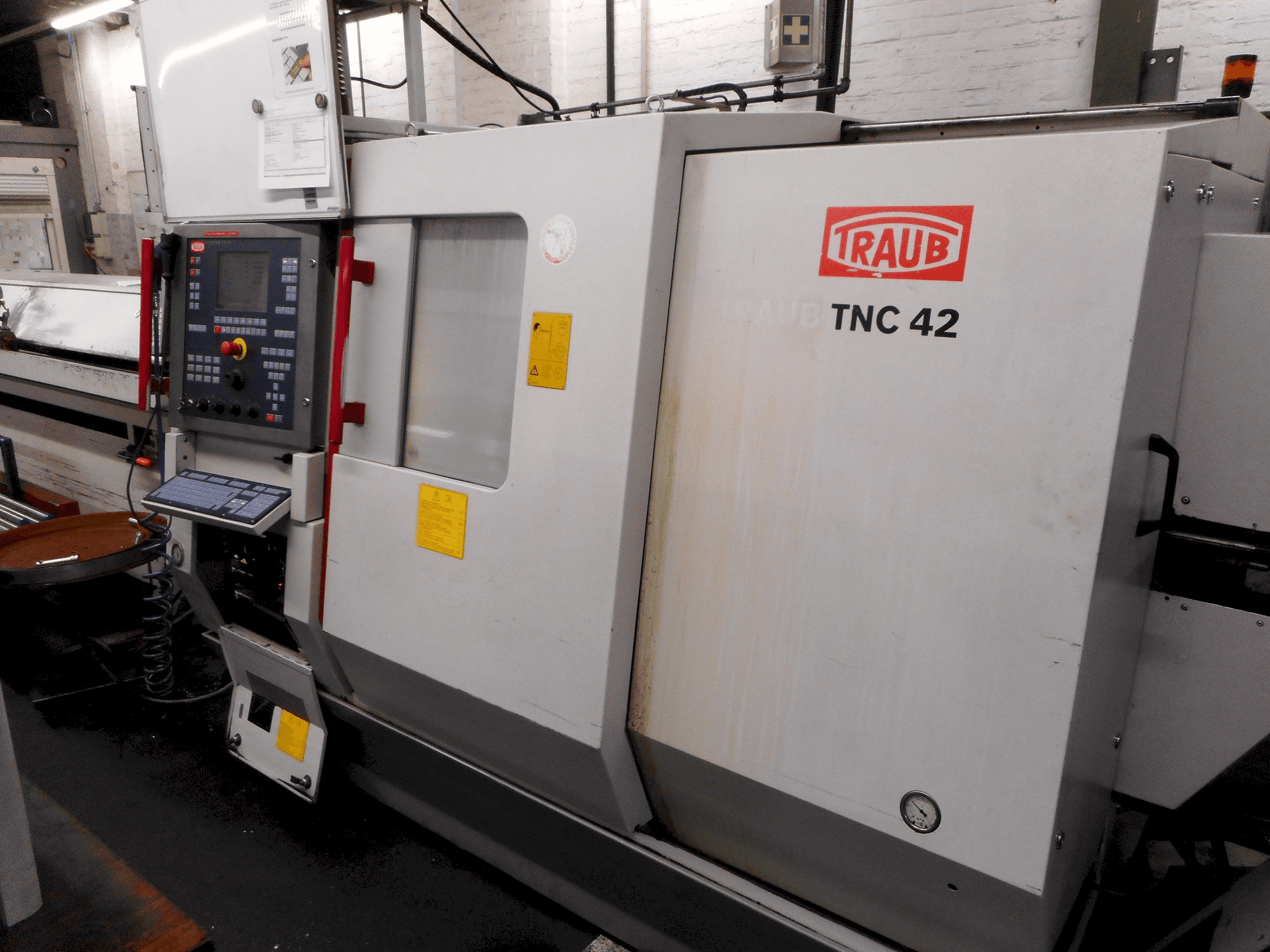 Mašīnas TRAUB TNC42/65 pretskats
