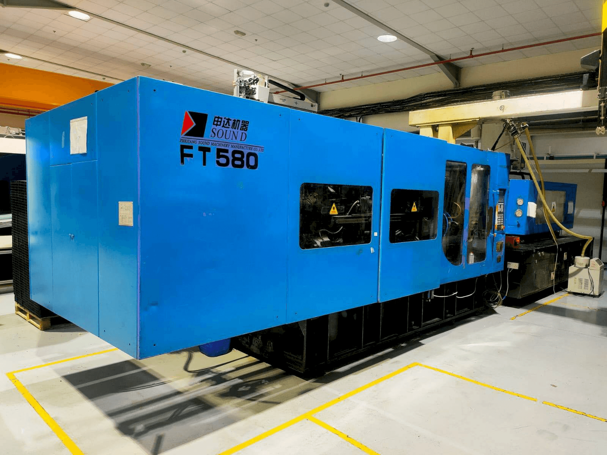 Mašīnas Zhejiang Sound Machinery Manufacture FT 580 pretskats