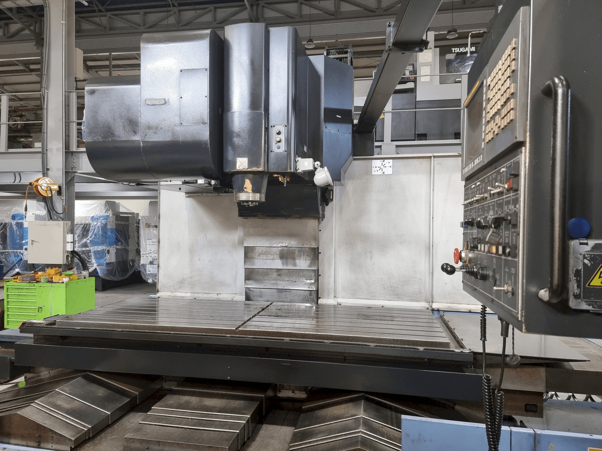 Mašīnas Doosan VM 960L pretskats