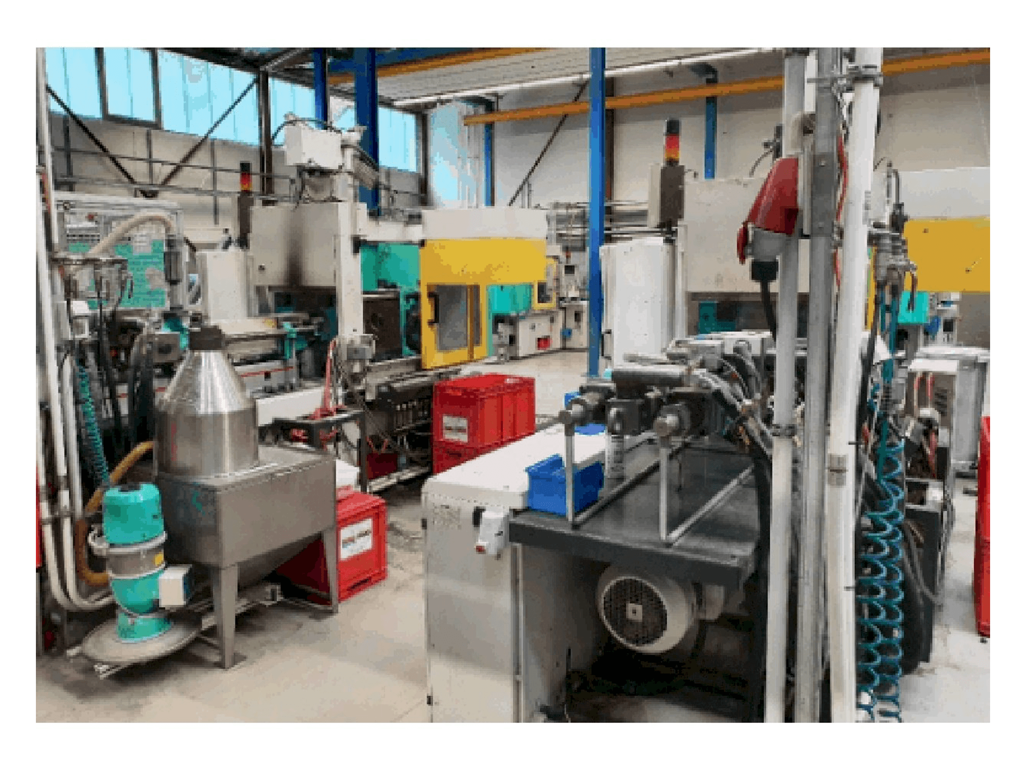 Mašīnas Arburg 320 C 600-250 sānskats