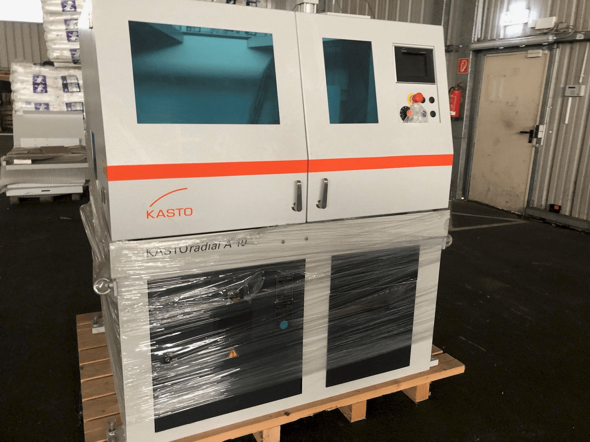 Mašīnas KASTO Radial A10 pretskats