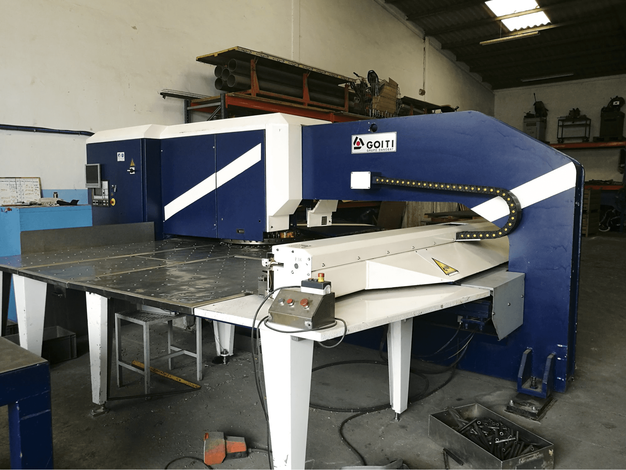 Mašīnas GOITI PGA-2 skats no labās puses