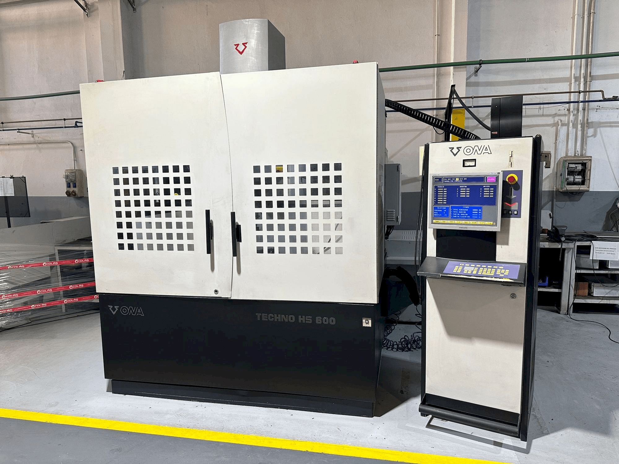 Mašīnas ONA HS 600 pretskats