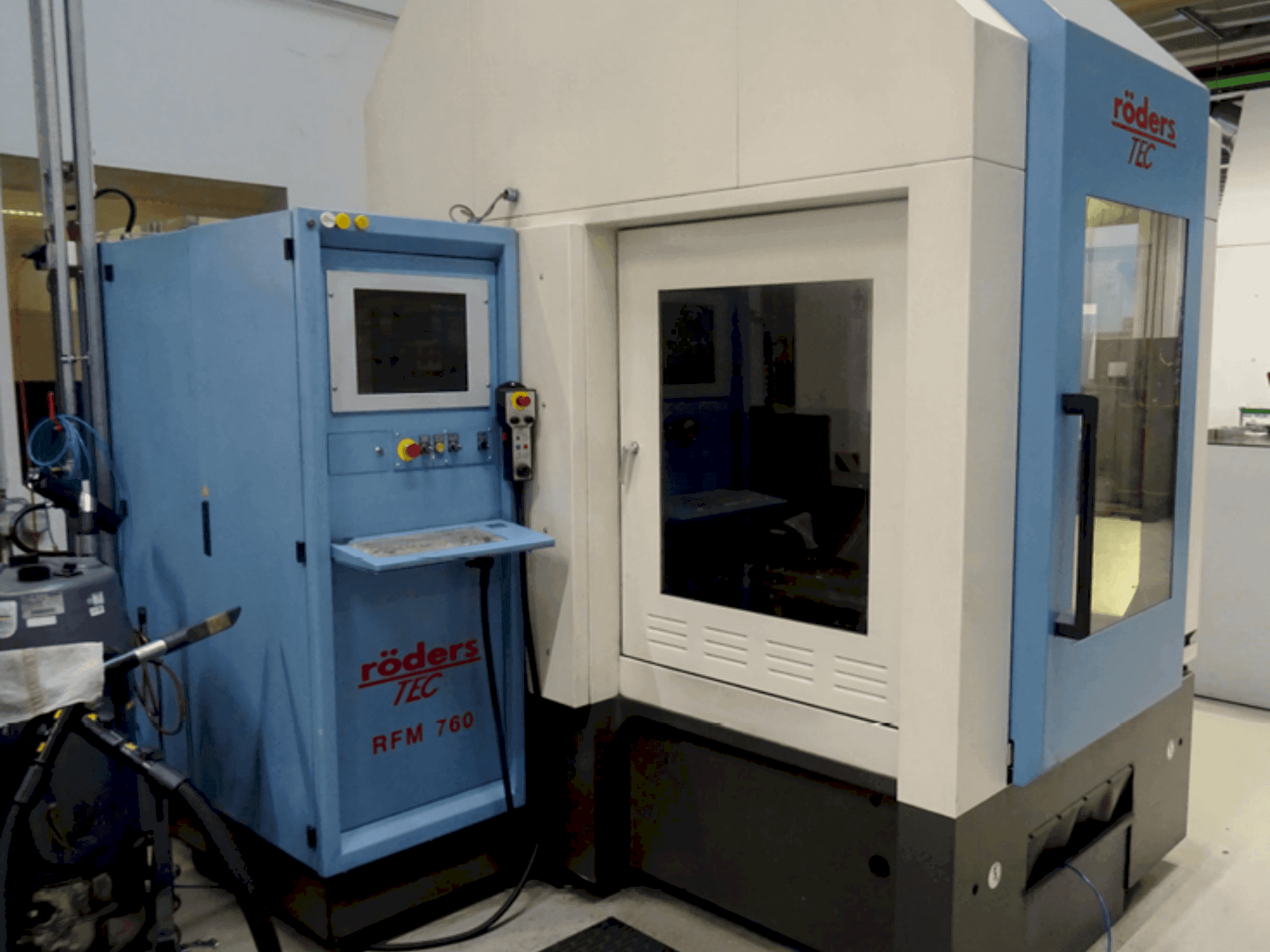 Mašīnas Roders RFM 760 pretskats