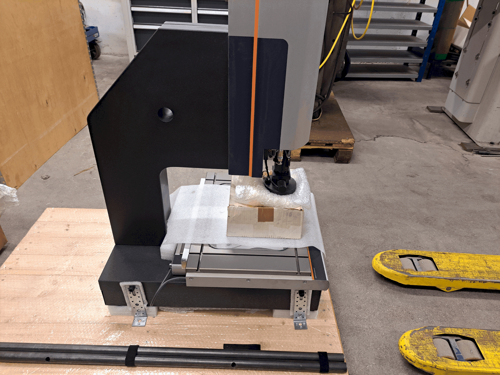 Mašīnas HEINRICH SCHNEIDER MM1-300 CNC MZ TP20 pretskats