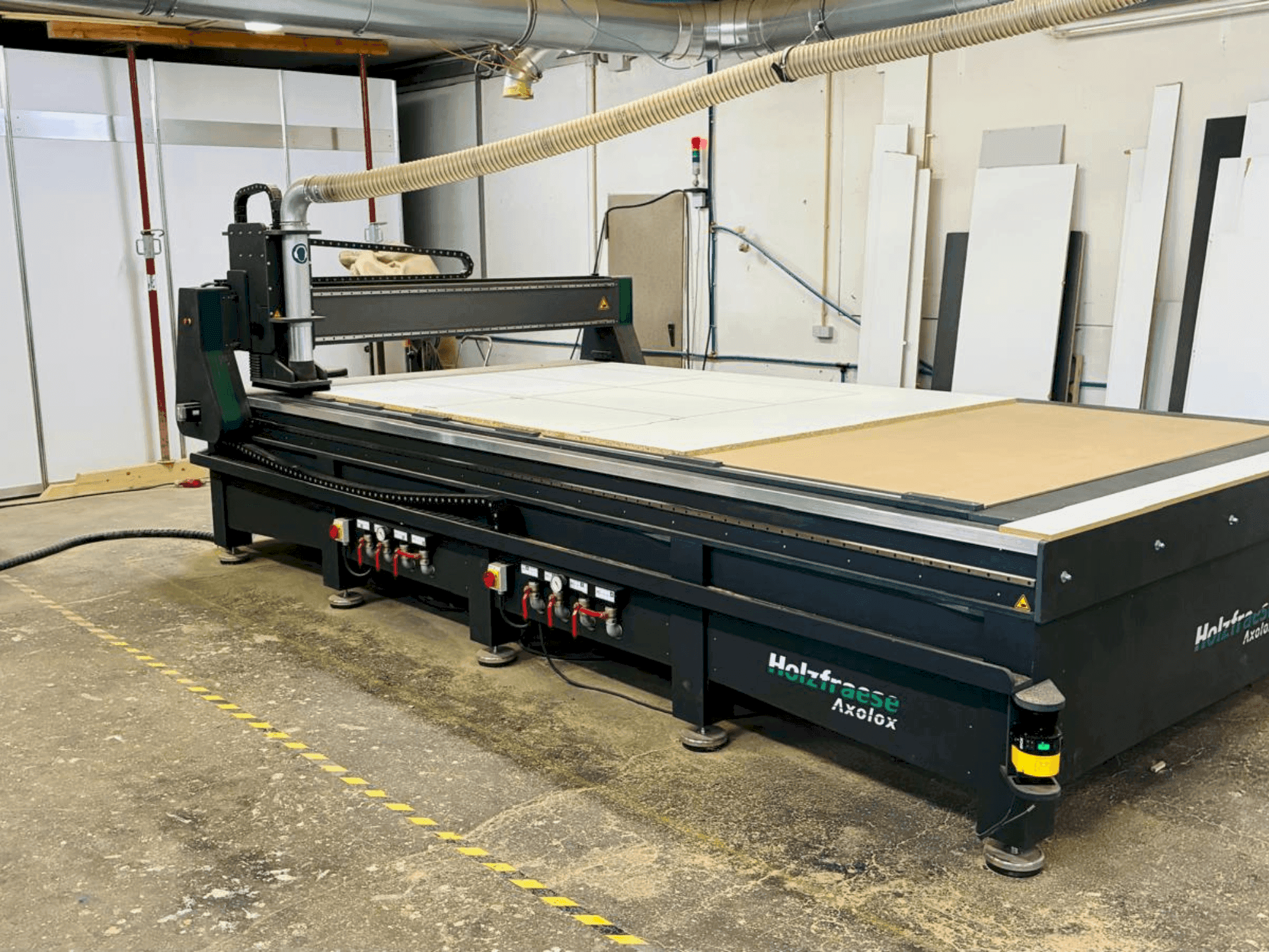 Mašīnas GEWEMA AXOLOX 4021 pretskats