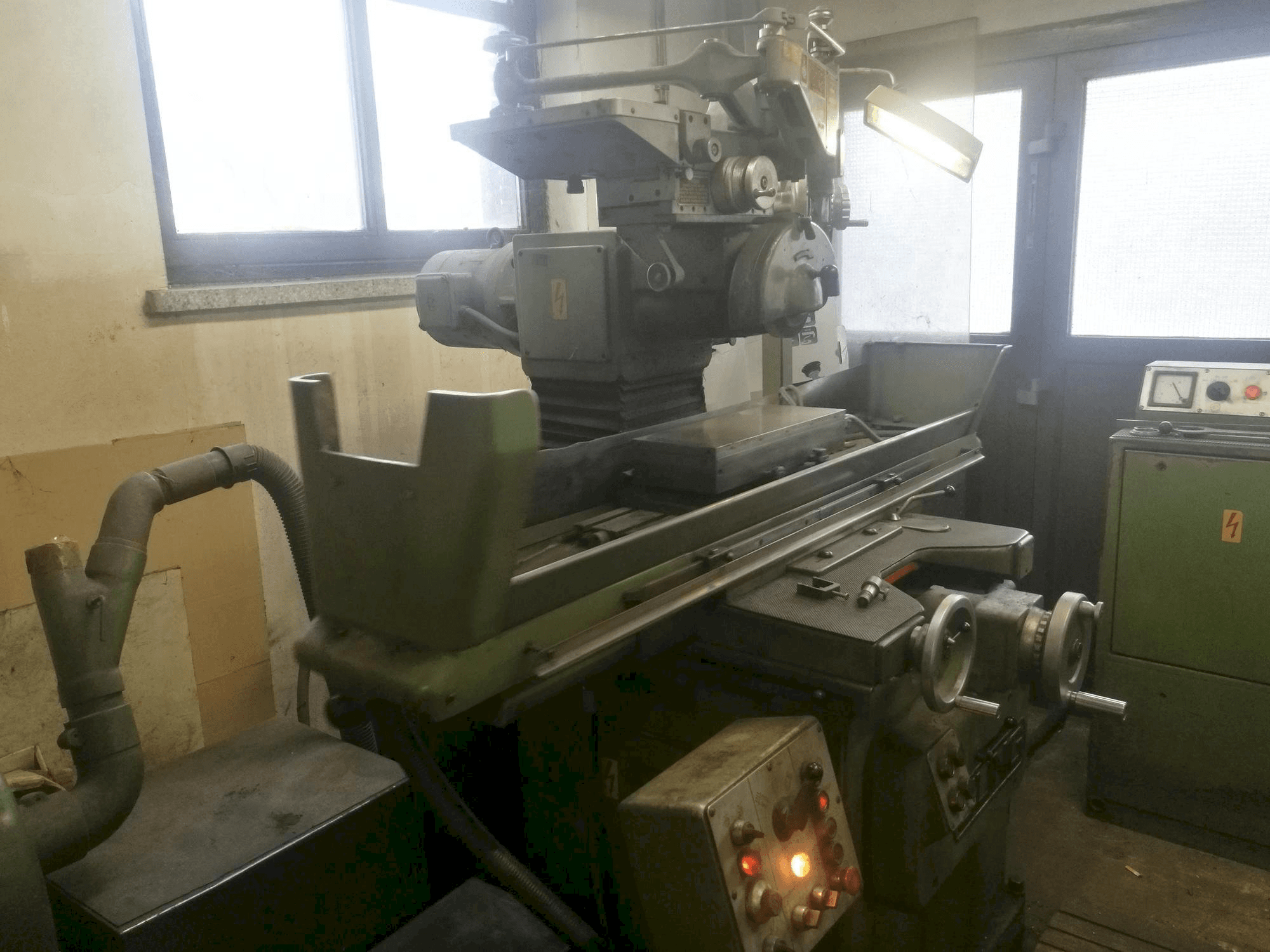 Mašīnas JUNG HF 50 RD pretskats