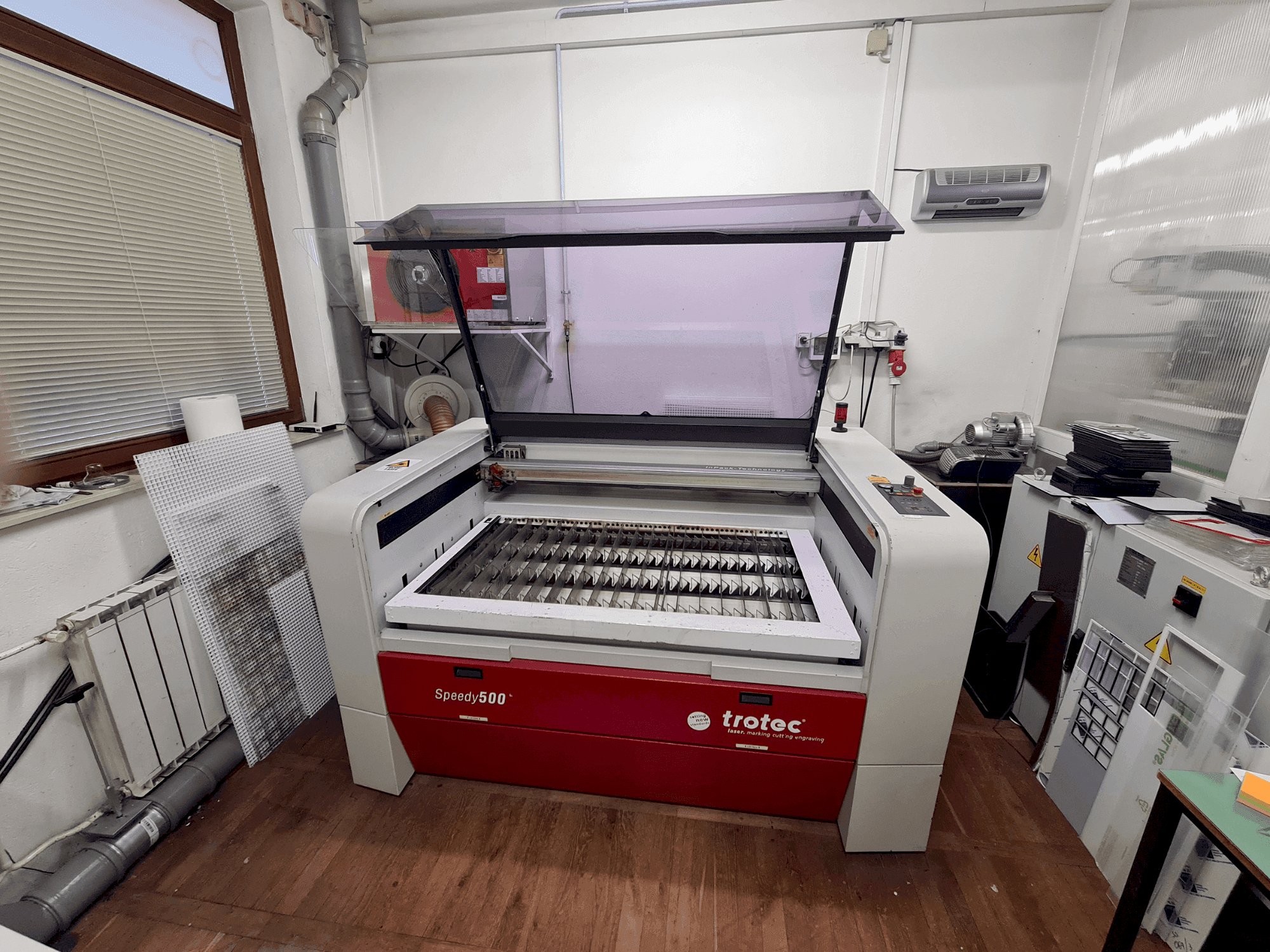 Mašīnas Trotec Speedy 500 pretskats