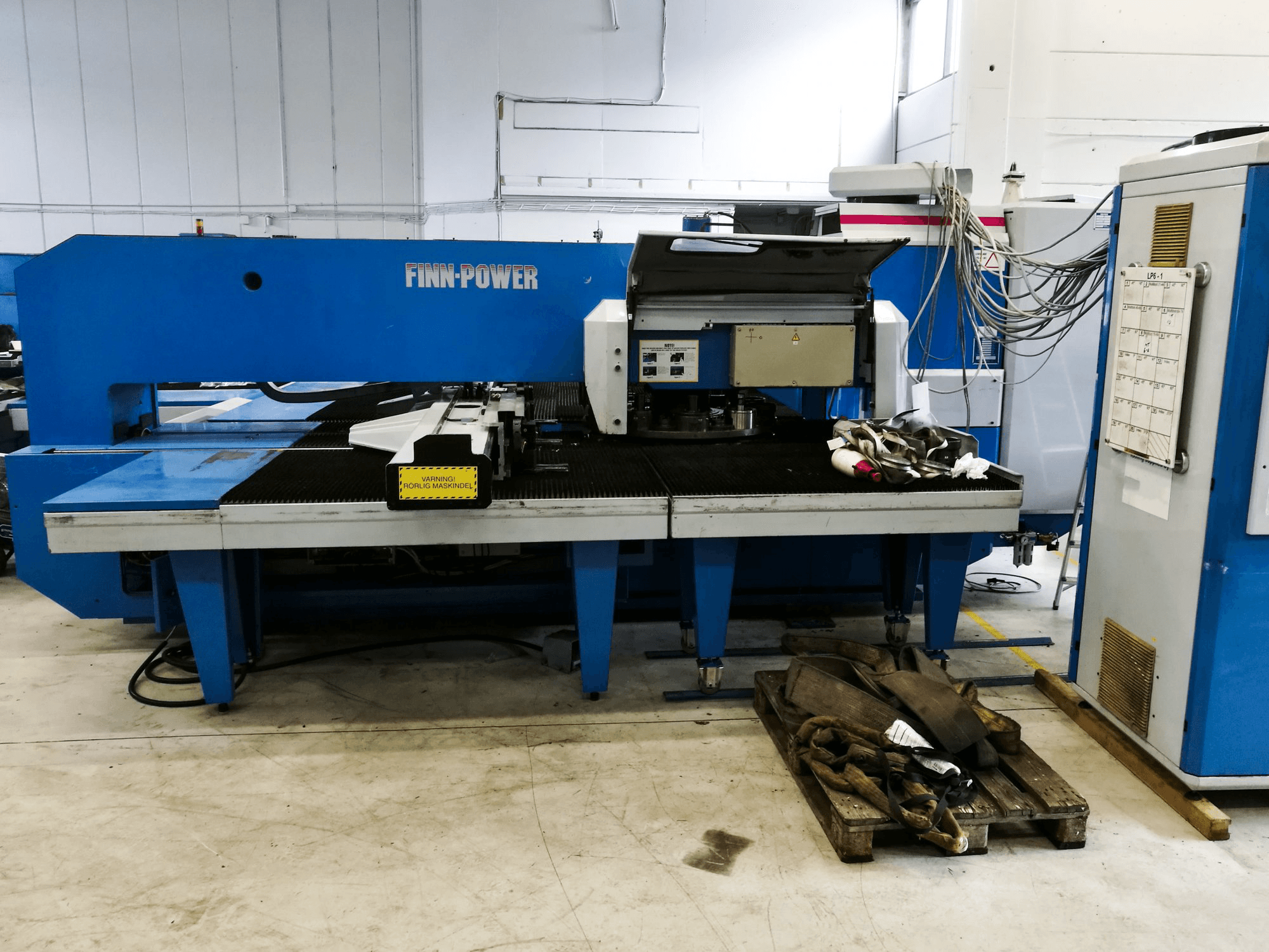 Mašīnas Finn-Power LP6 SB pretskats