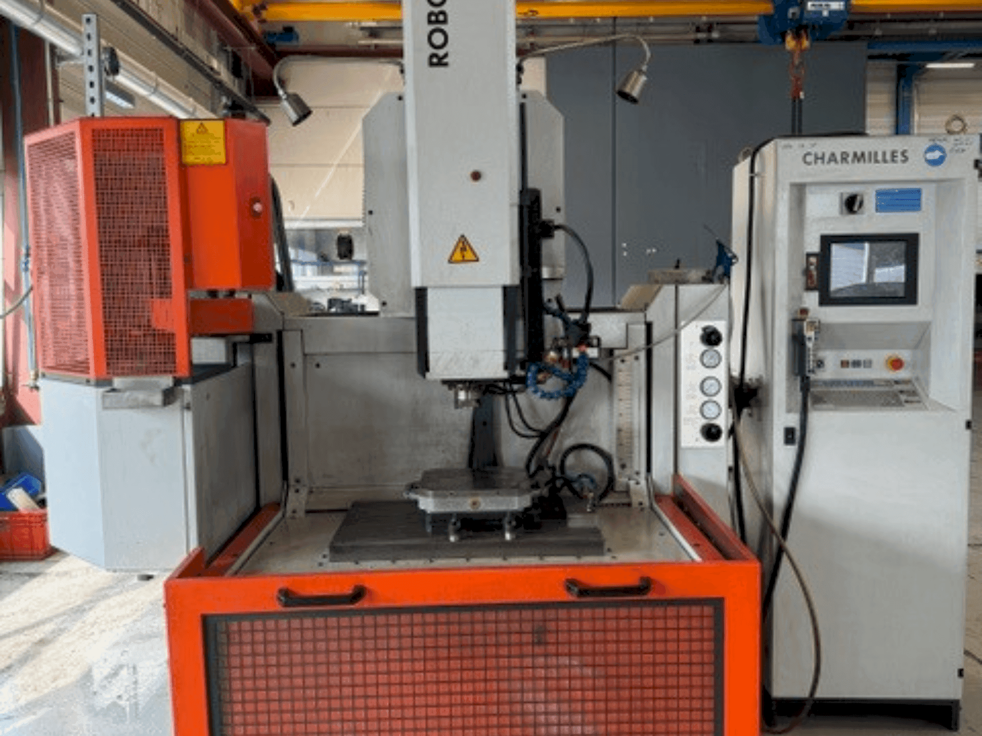 Mašīnas CHARMILLES ROBOFORM 55P pretskats