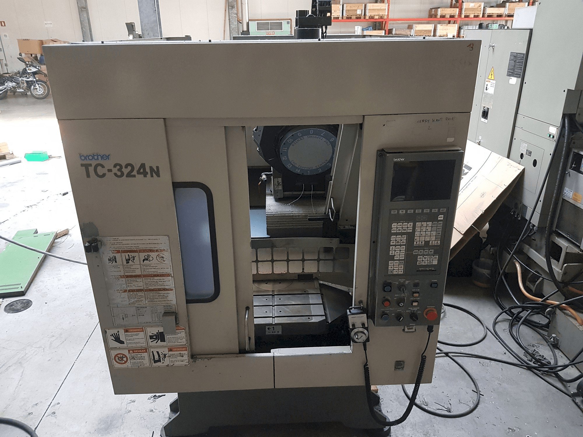 Mašīnas Brother TC-324N pretskats
