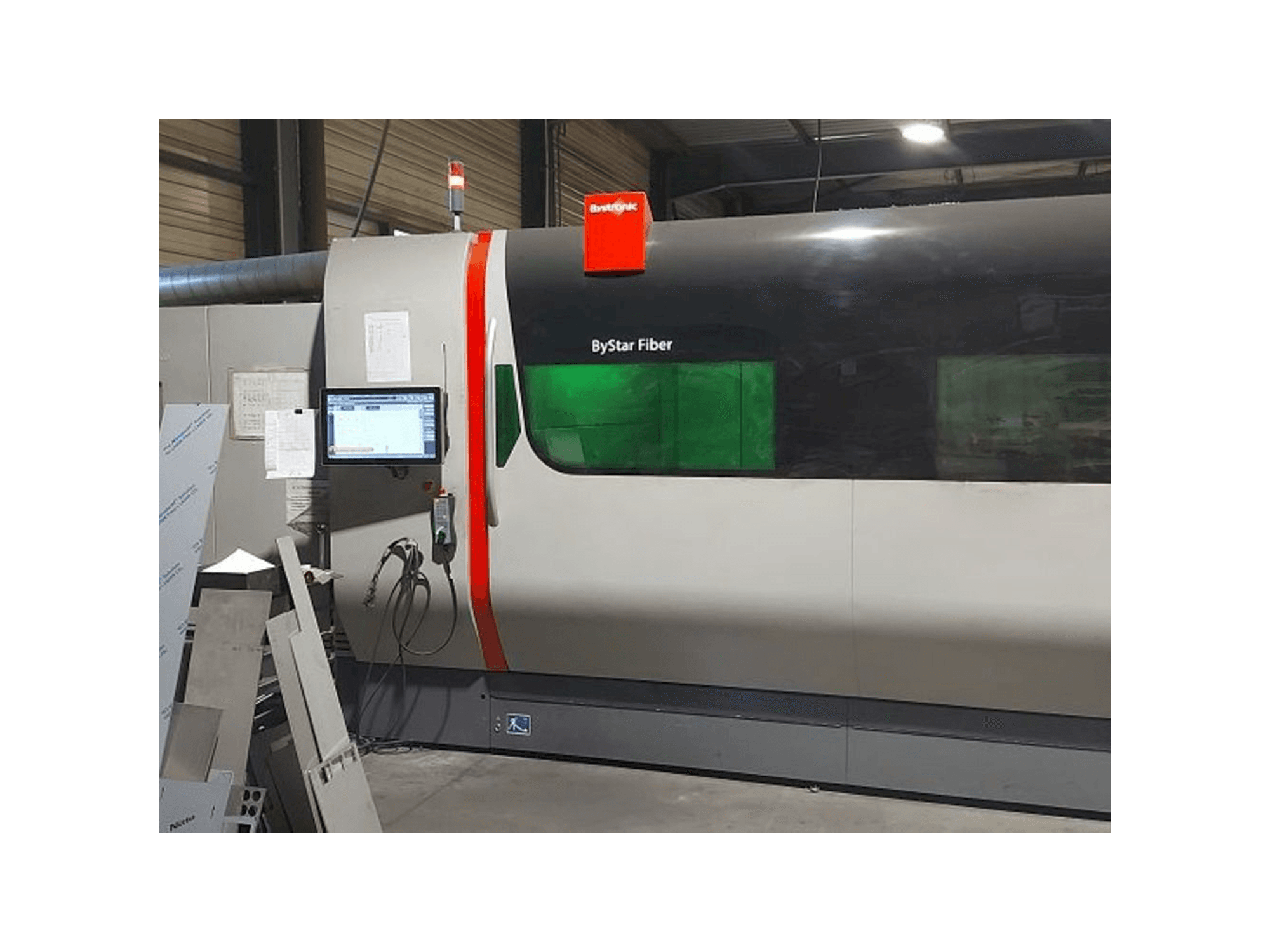 Mašīnas Bystronic Bystar fiber pretskats