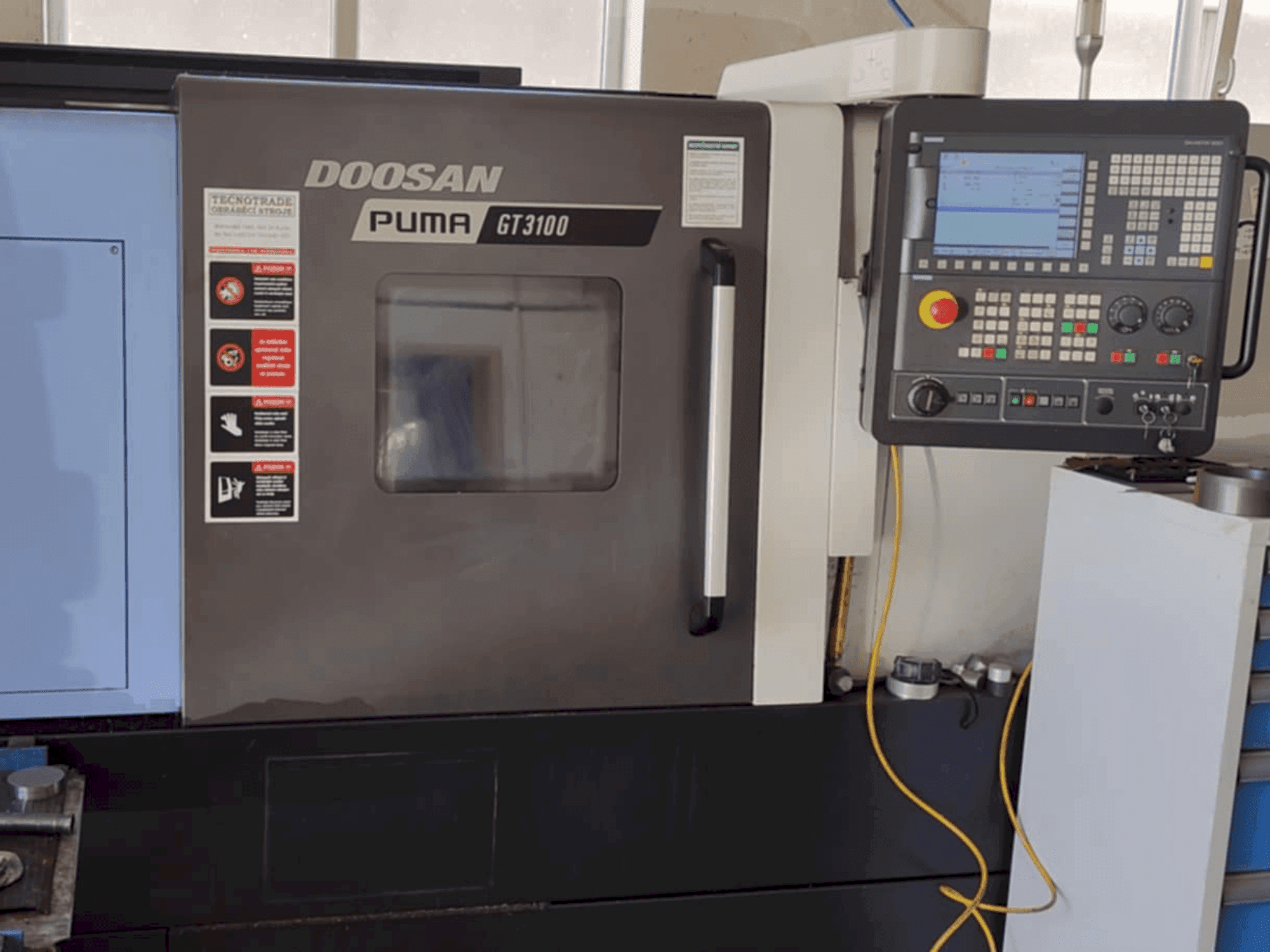 Mašīnas DOOSAN Puma GT3100 pretskats