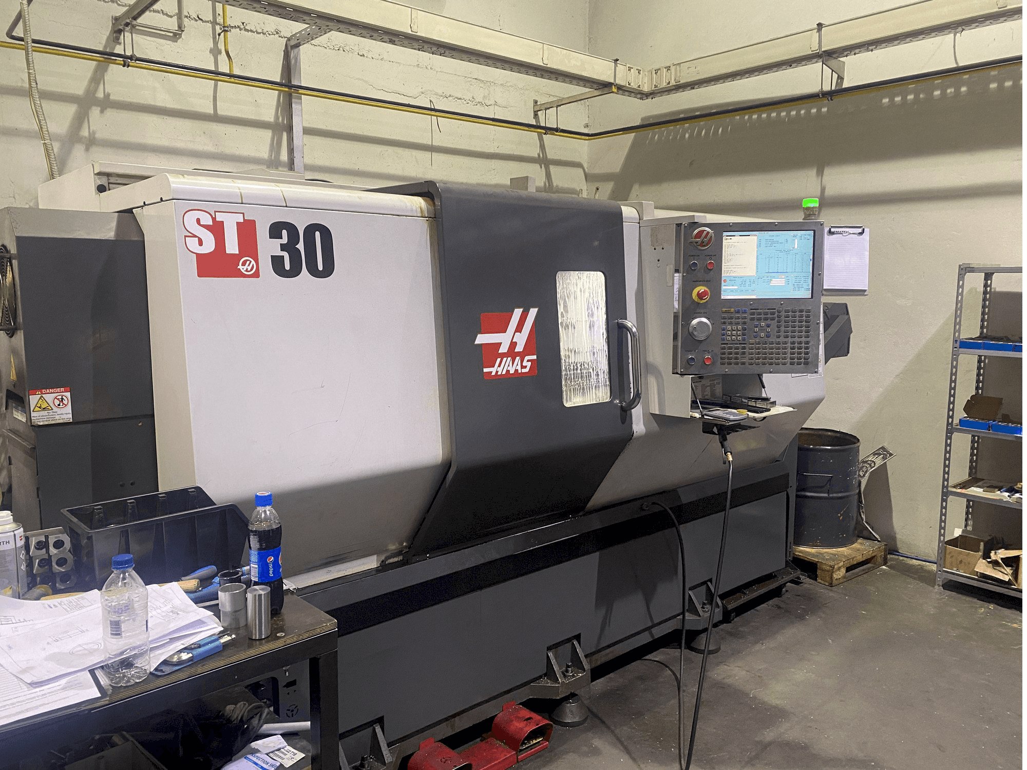 Mašīnas HAAS ST 30 pretskats