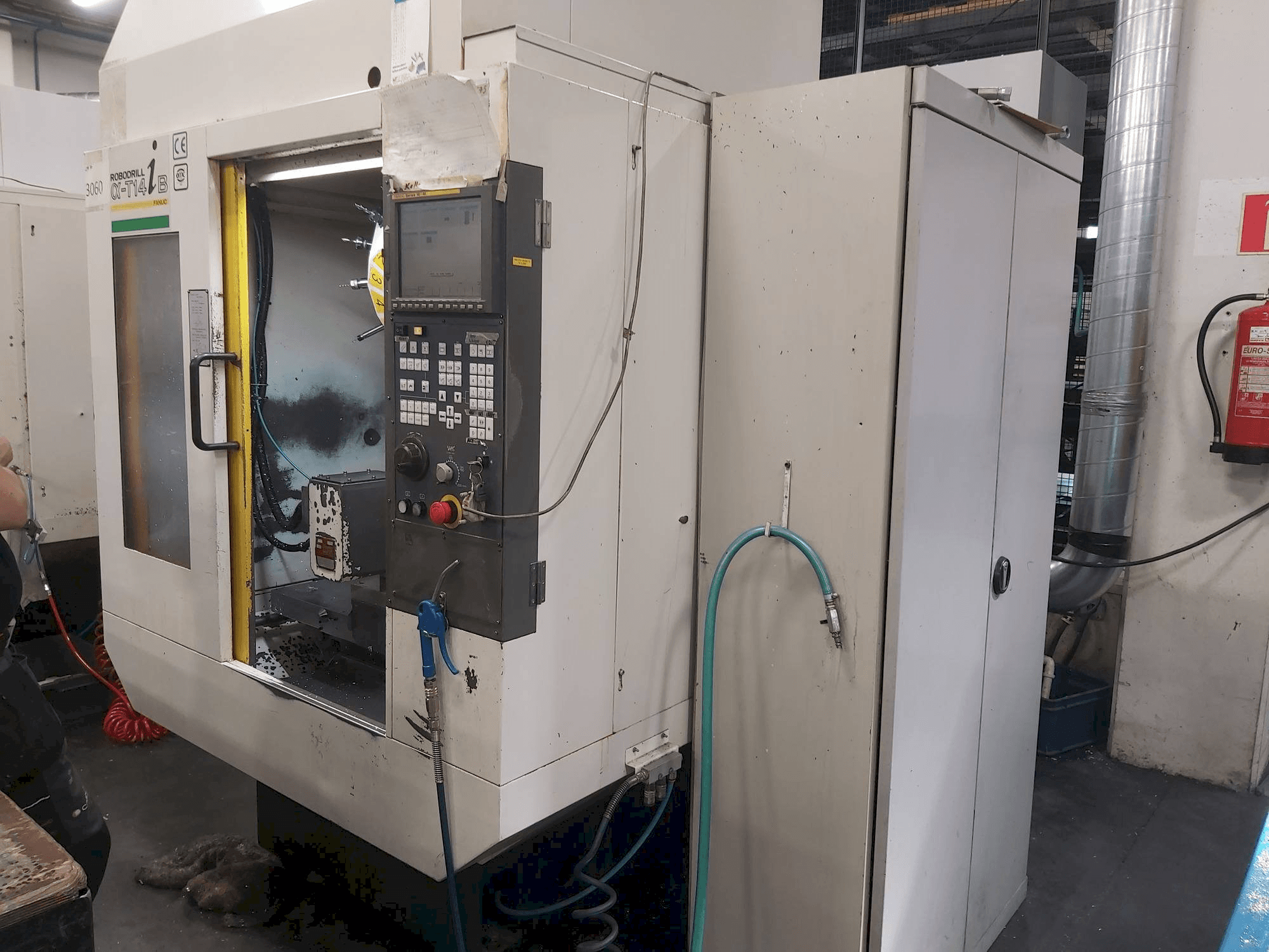 Mašīnas FANUC Robodrill Alpha T14iB pretskats