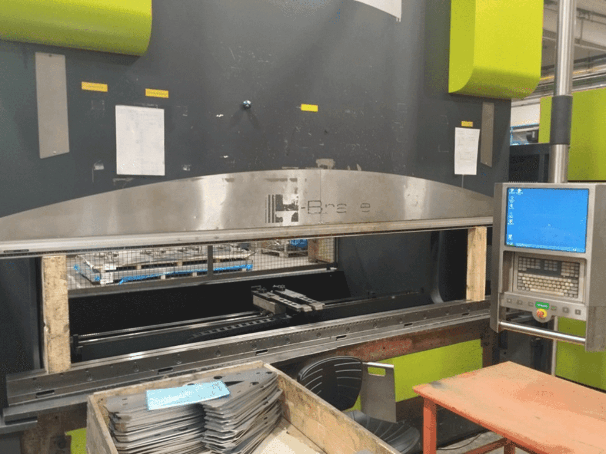 Mašīnas Safan SAFAN H-BRAKE 240-3100 pretskats